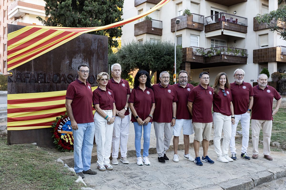 Ofrena floral a Rafael Casanova a Sant Cugat. FOTO:  Victòria Rovira Casanovas (TOT Sant Cugat) 