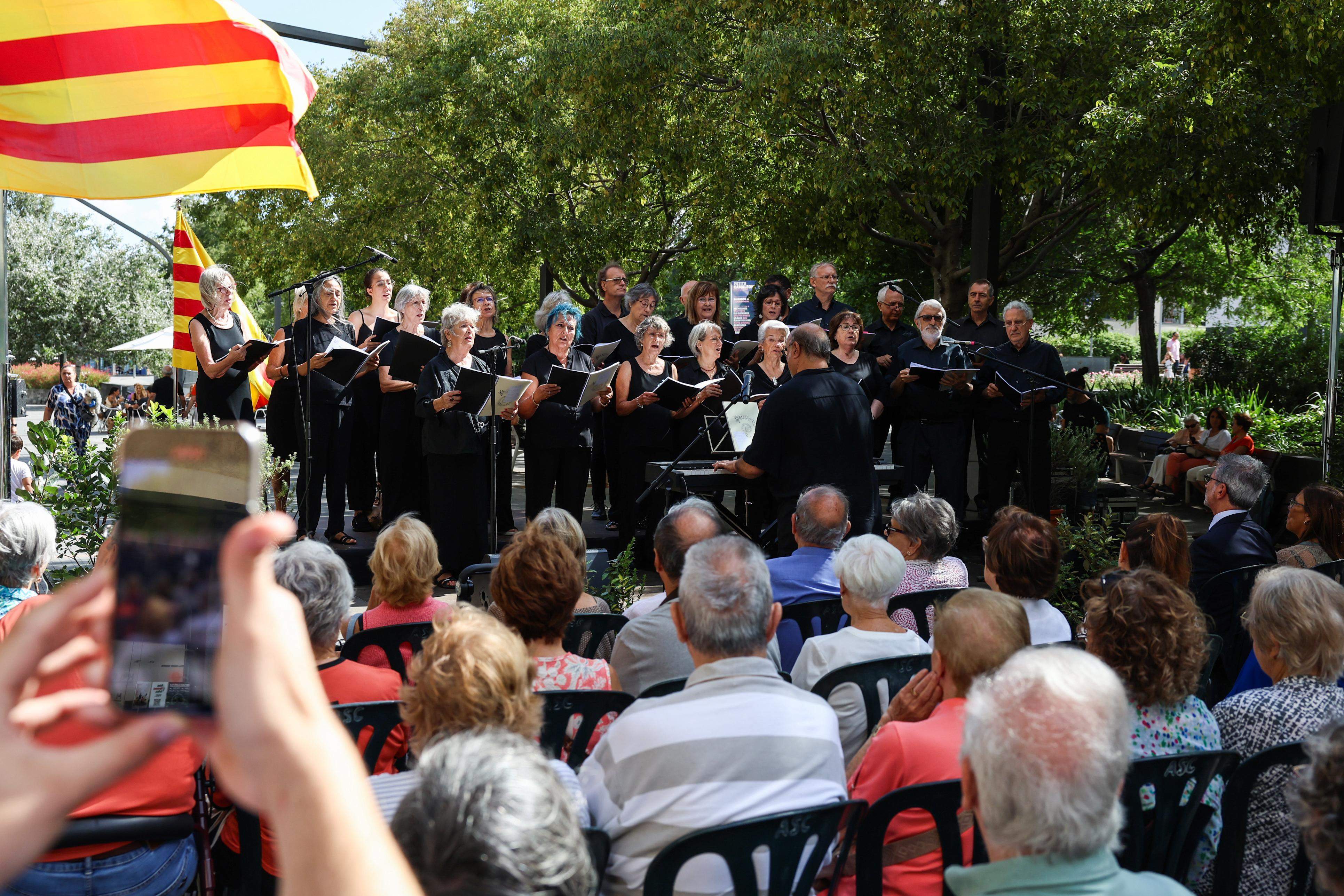 Acte institucional Diada Nacional de Catalunya a Sant Cugat i actuació Coral Sant Cugat del Club Muntanyenc. FOTO: Ajuntament