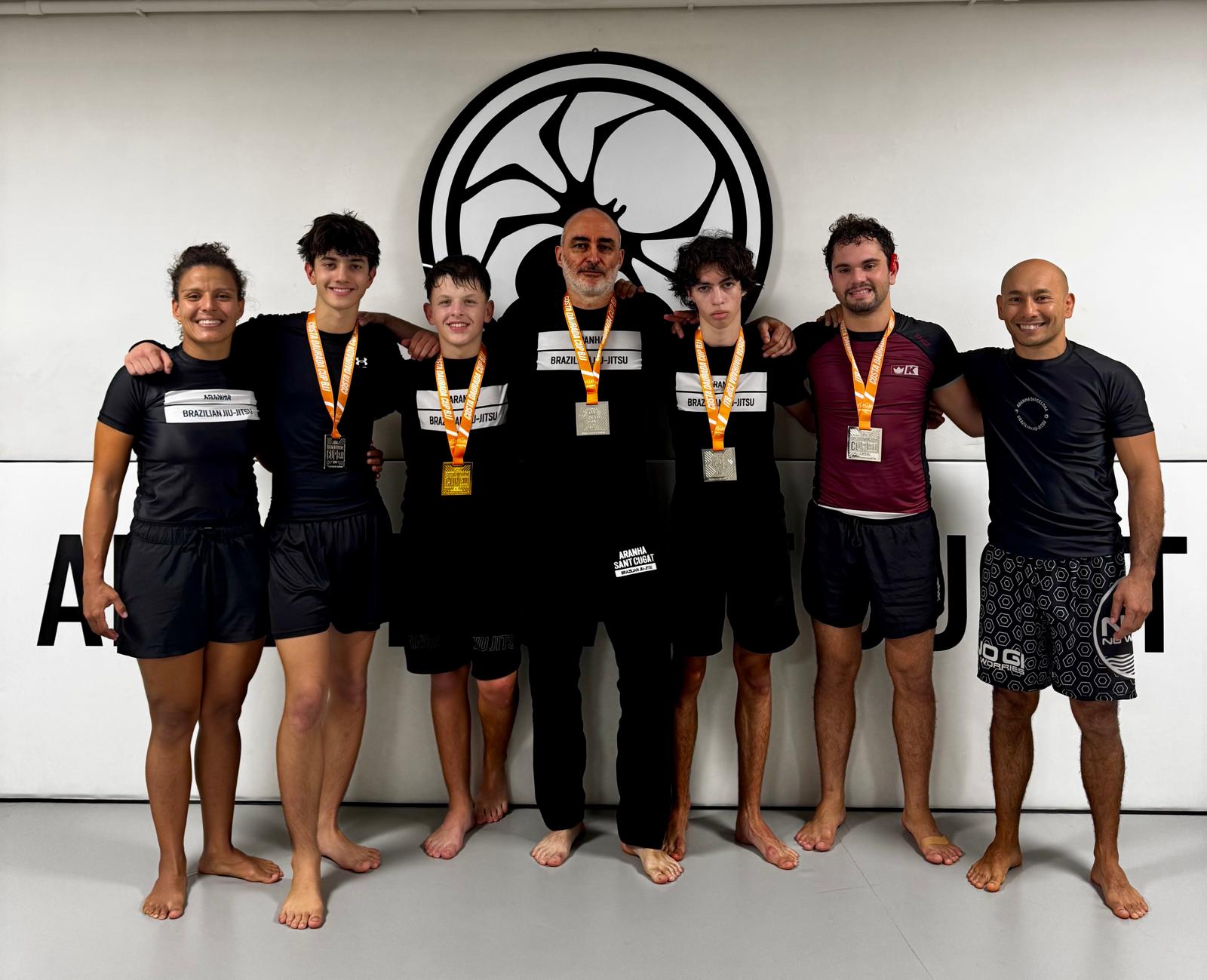 Els lluitadors del Club Aranha Sant Cugat que van fer podi en la 13a etapa de l'SpainBJJ Tour. FOTO: Cedida