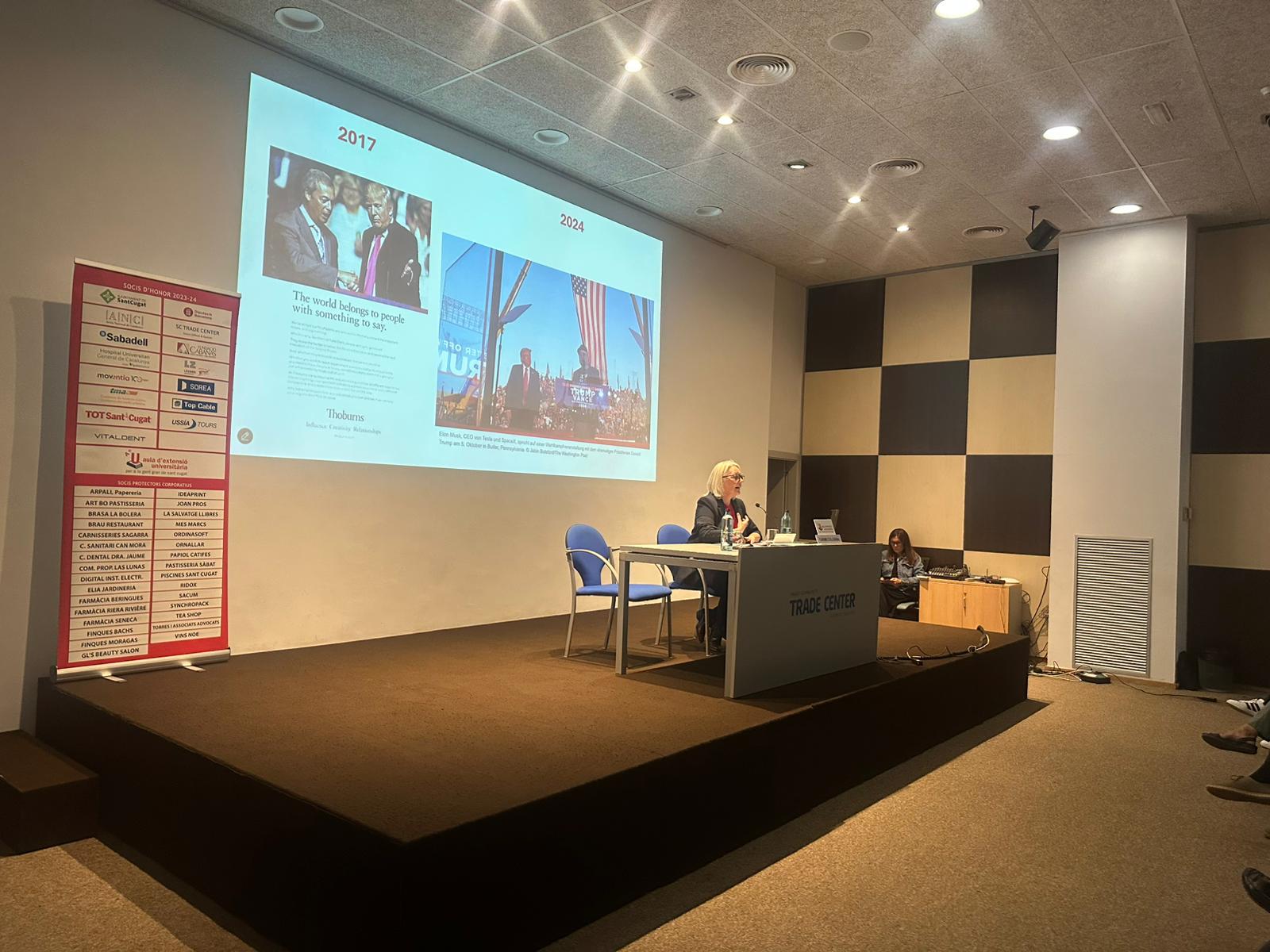 Carme Colomina parla del "nou desordre global" durant la 19a Setmana de la Gent Gran. FOTO: Lluna Fabregat