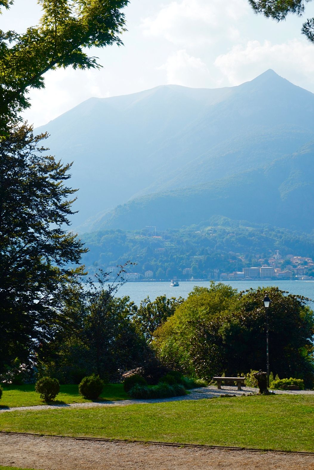 A l'ombra del gegant - Bellagio, Lago di Como FOTO: Marta Capel Sol 