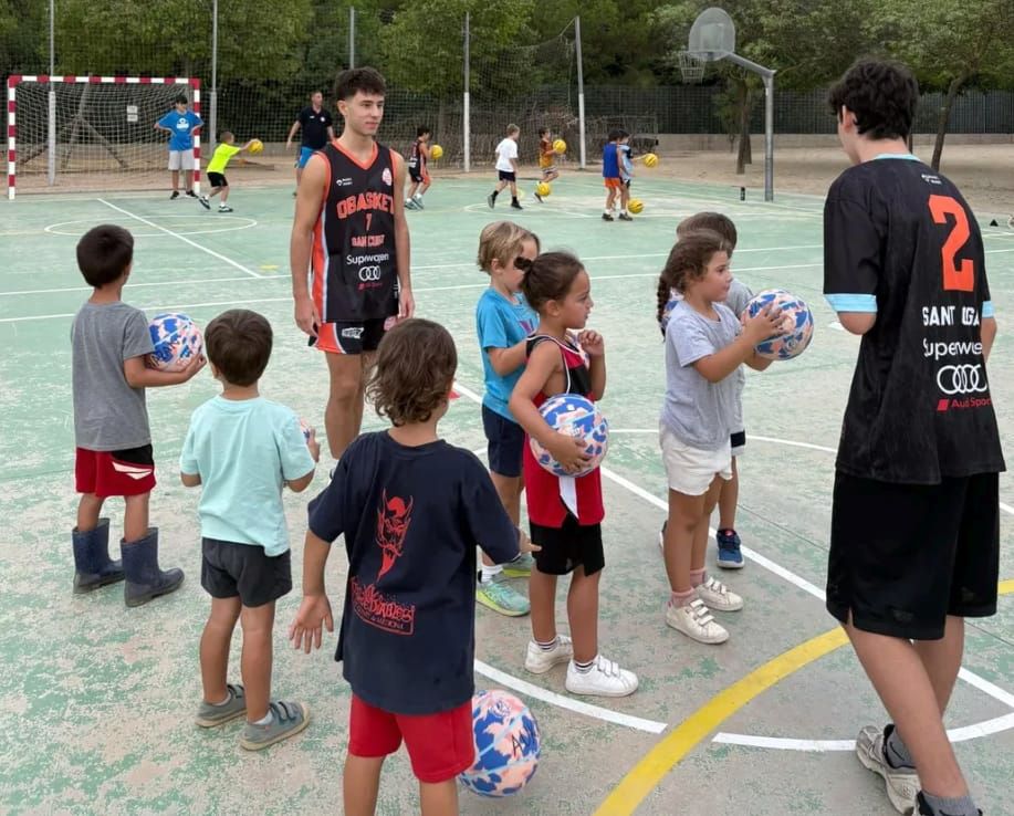 En marxa l’escoleta del Qbasket. FOTO: Qbasket Sant Cugat
