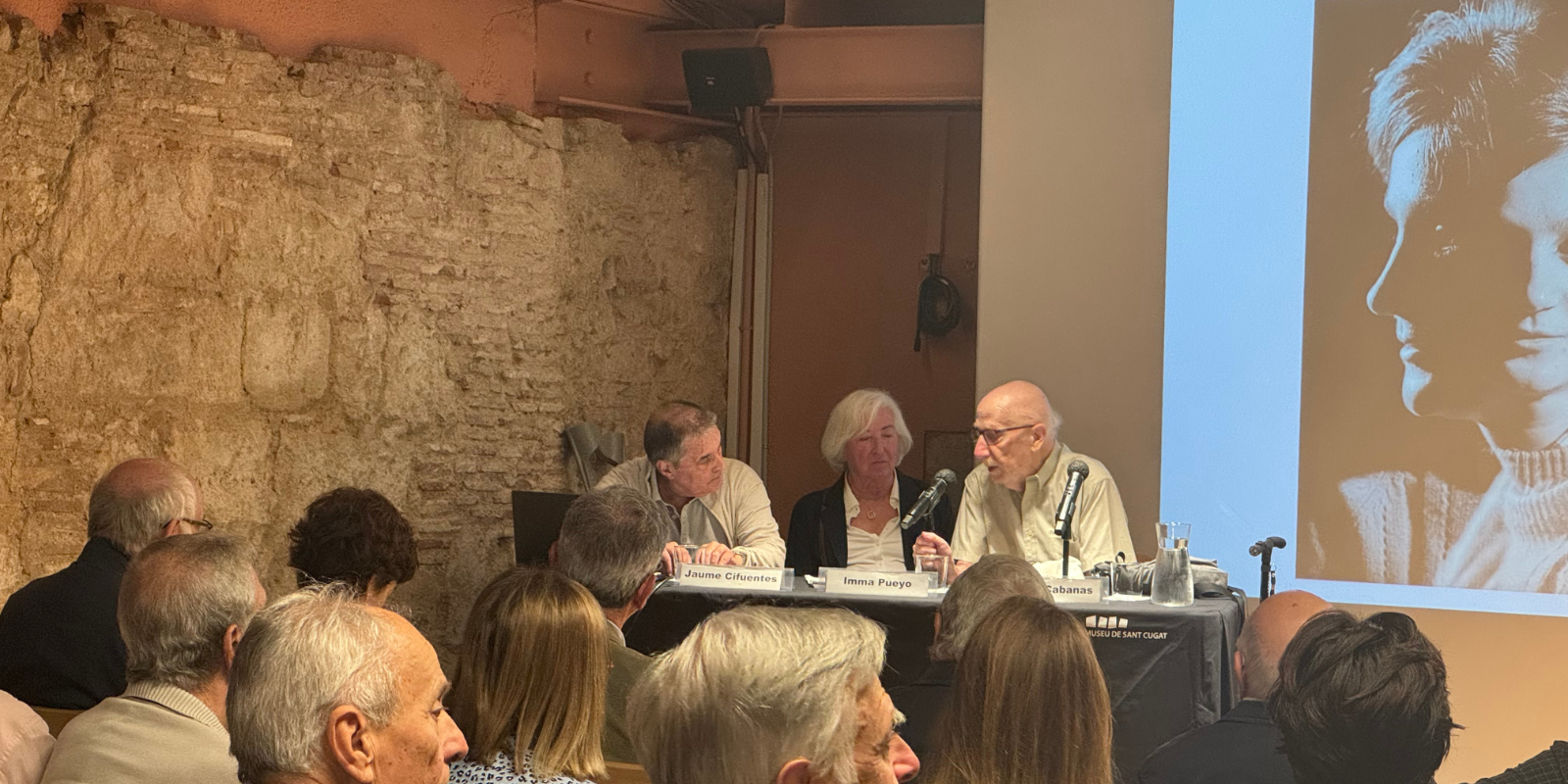 Presentació del llibre 'Fotografia a Sant Cugat. Carles Cabanas'. FOTO: TOT Sant Cugat