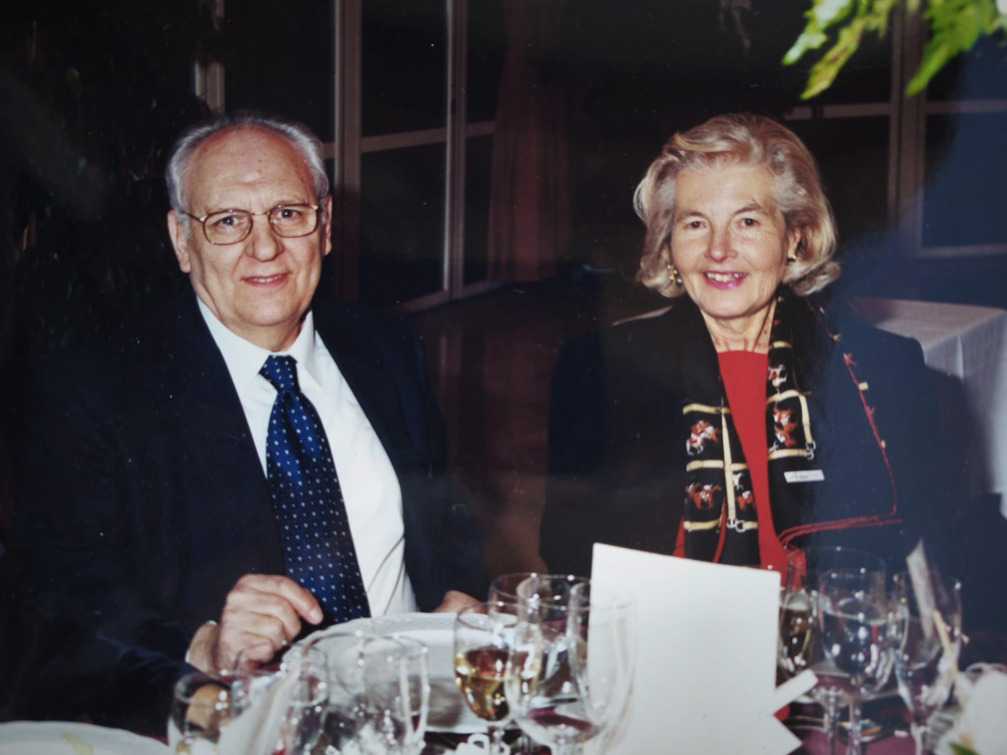 Albert Portell (a l'esquerra) amb la seva dona. FOTO: Cedida