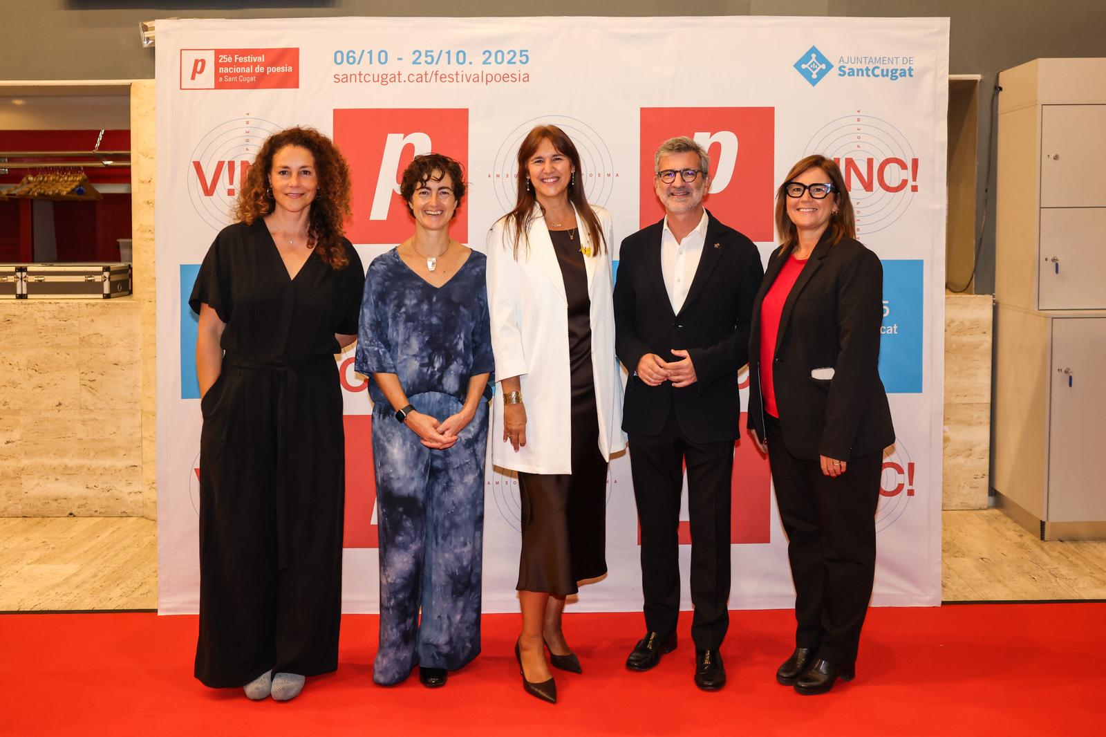 'L’humor i la festa', espectacle inaugural del Festival Nacional de Poesia. FOTO: Ajuntament