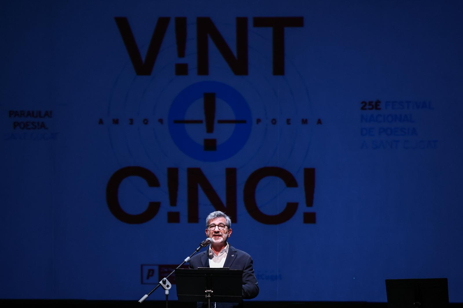 'L’humor i la festa', espectacle inaugural del Festival Nacional de Poesia. FOTO: Ajuntament