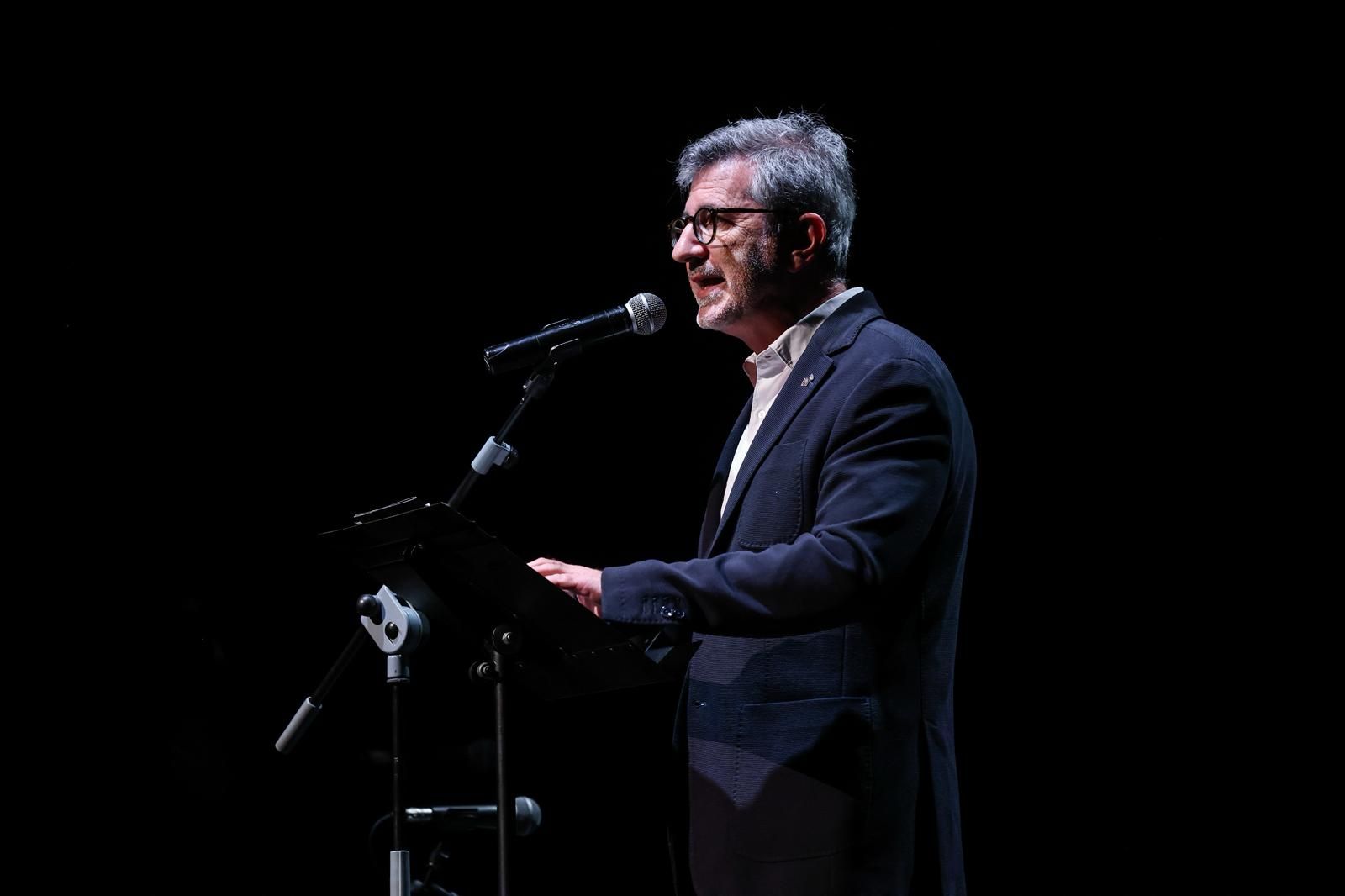 'L’humor i la festa', espectacle inaugural del Festival Nacional de Poesia. FOTO: Ajuntament