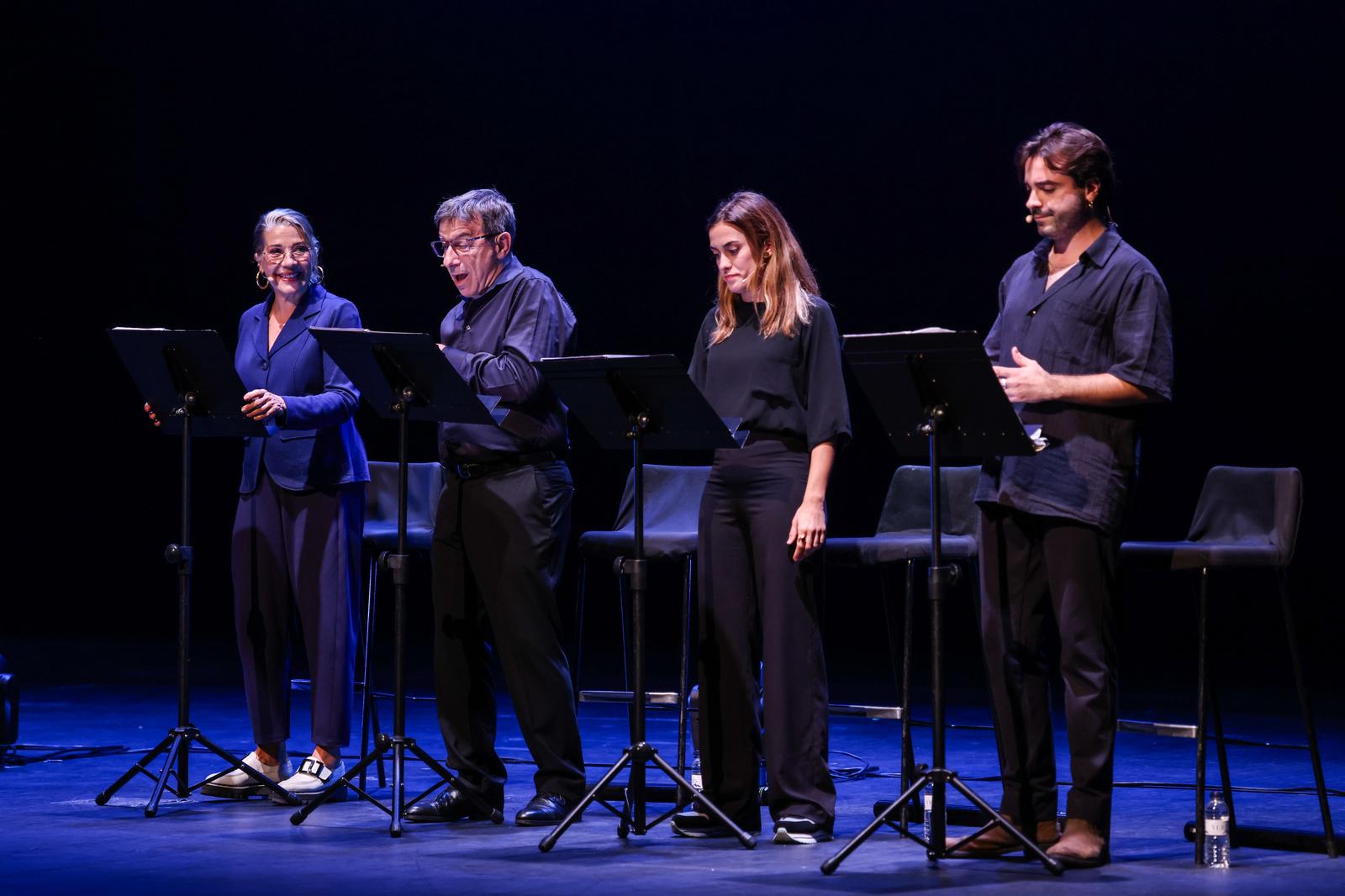 'L’humor i la festa', espectacle inaugural del Festival Nacional de Poesia. FOTO: Ajuntament