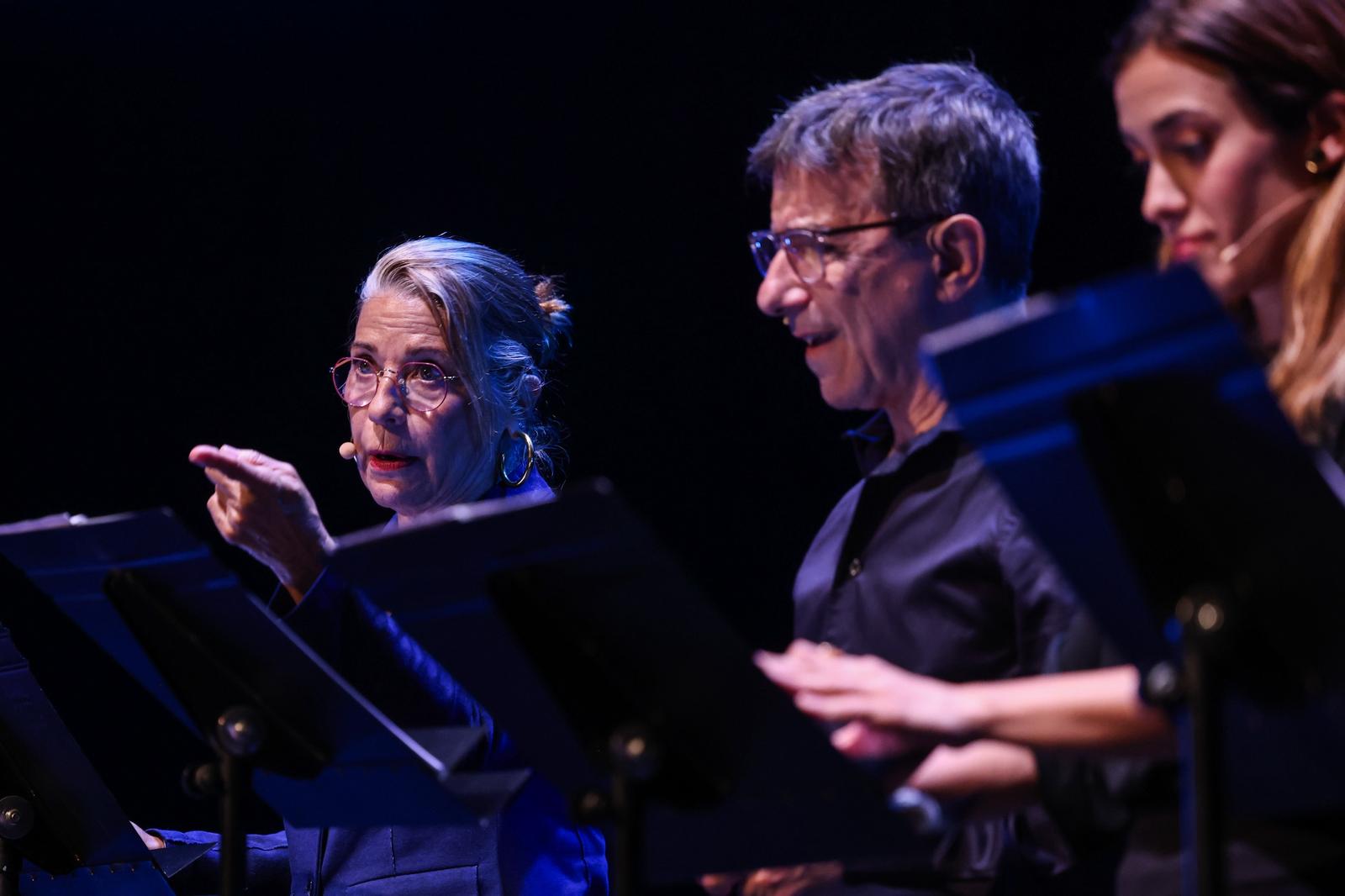 'L’humor i la festa', espectacle inaugural del Festival Nacional de Poesia. FOTO: Ajuntament