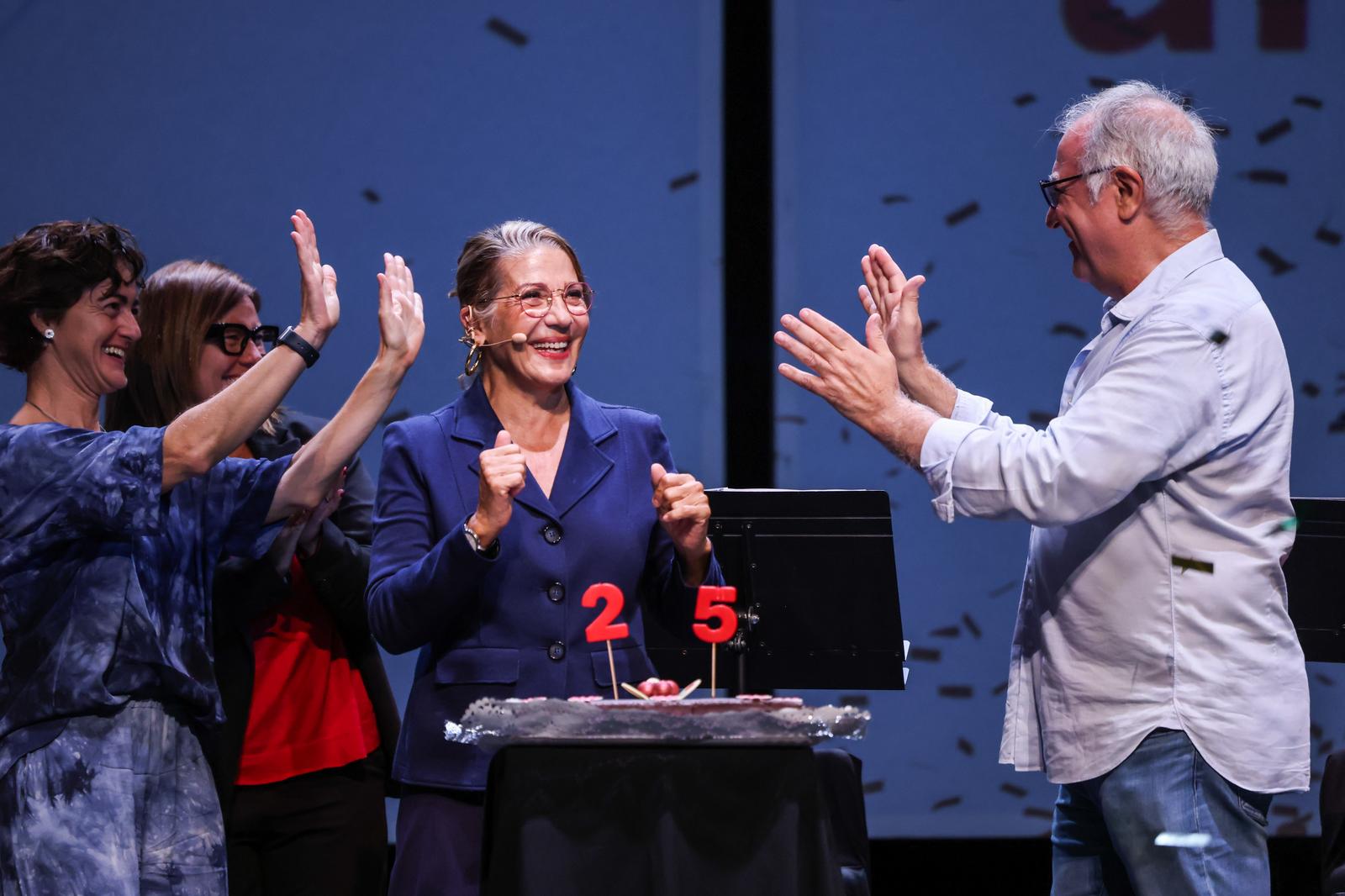 'L’humor i la festa', espectacle inaugural del Festival Nacional de Poesia. FOTO: Ajuntament