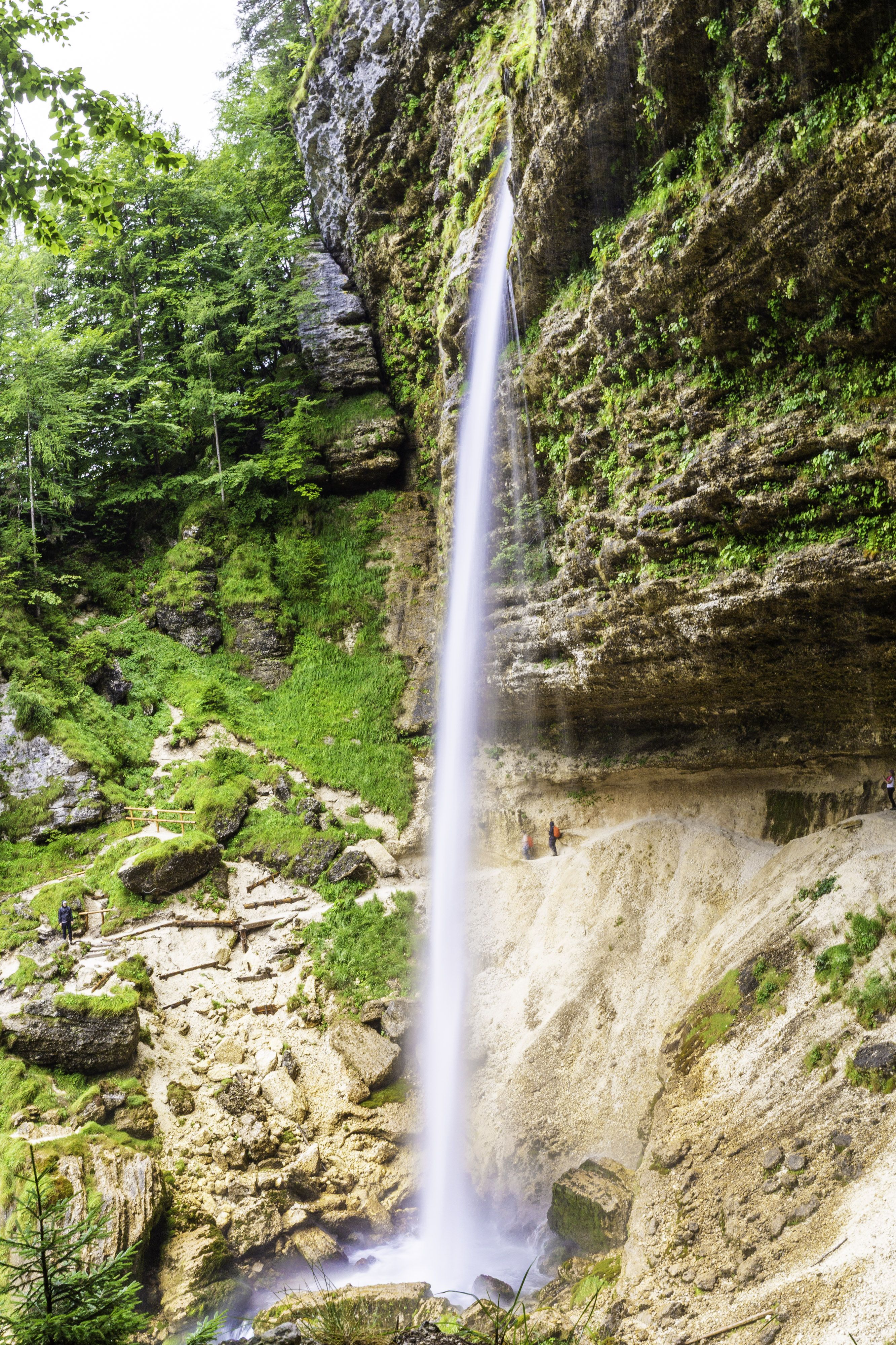 El salt d'aigua a les muntanyes - Pericnik, Eslovènia FOTO: Carlos Quintana Francia