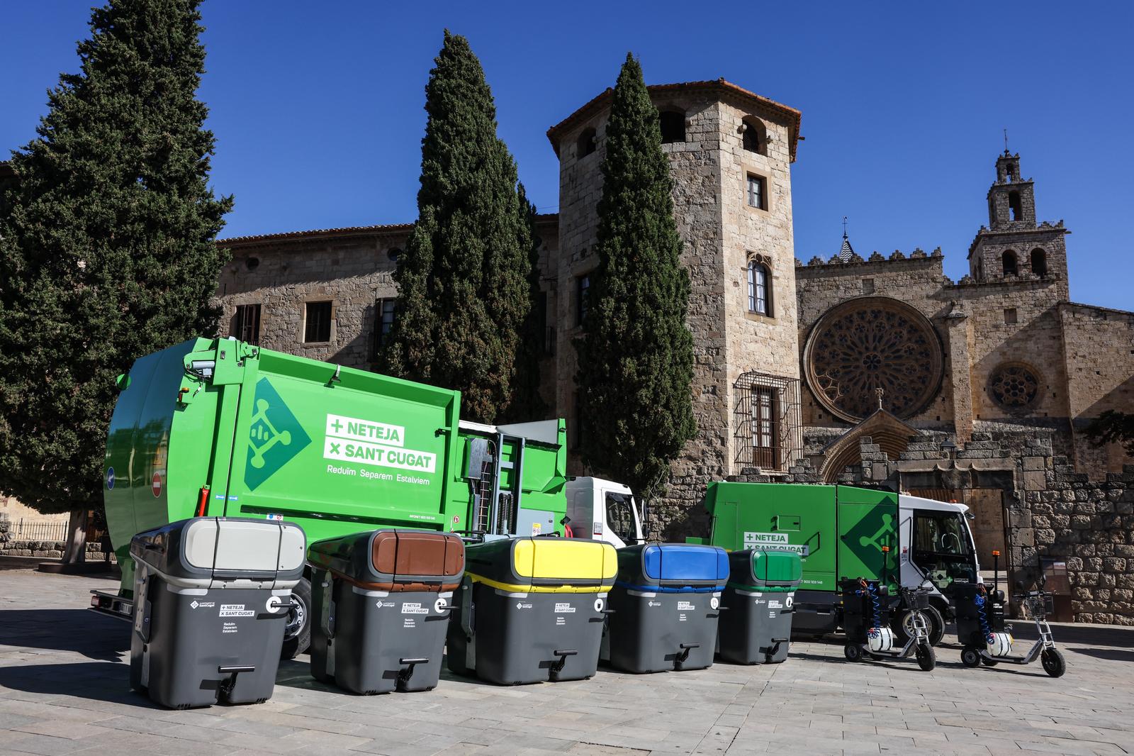Alguns dels nous vehicles del servei de neteja i recollida de Sant Cugat FOTO: Ajuntament de Sant Cugat