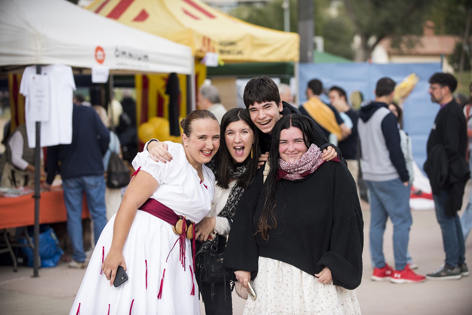 Fira d'entitats. FOTO: Bernat Millet.