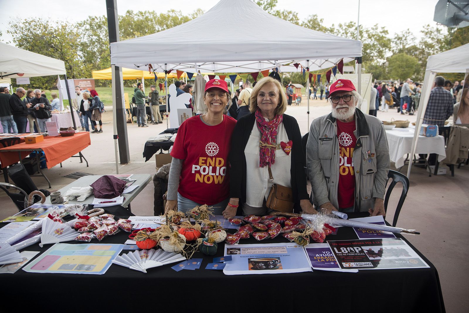 Fira d'entitats. FOTO: Bernat Millet.