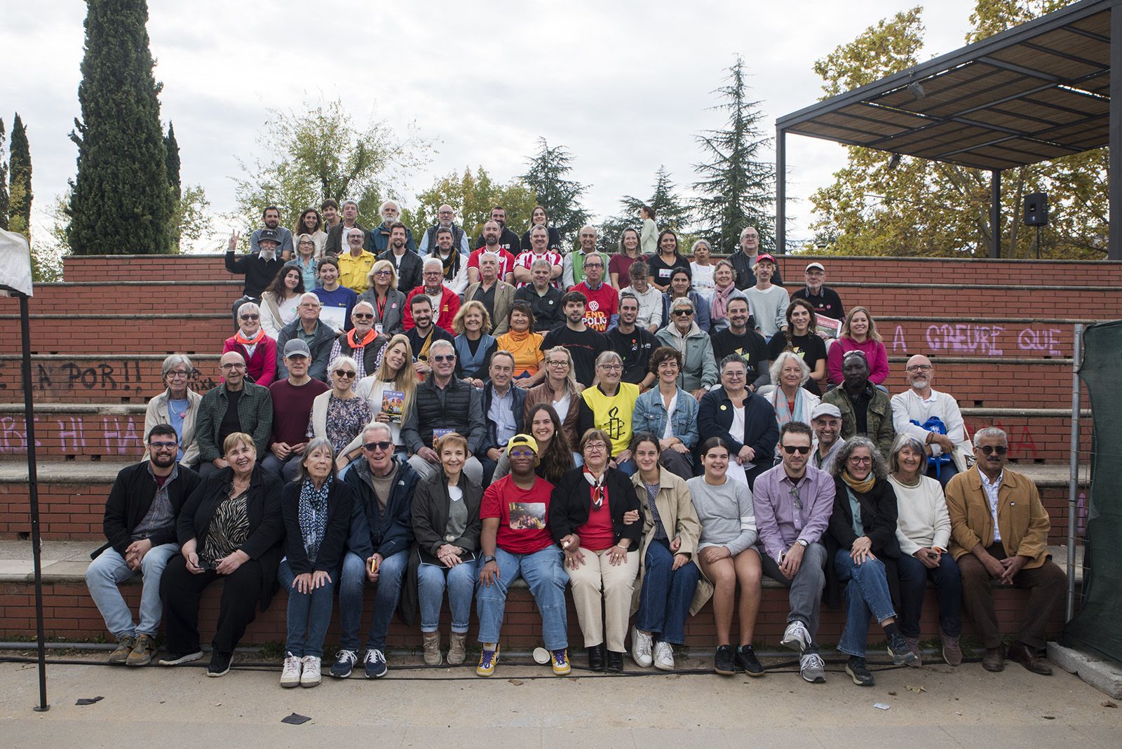 Foto de grup de les enitats. FOTO: Bernat Millet.