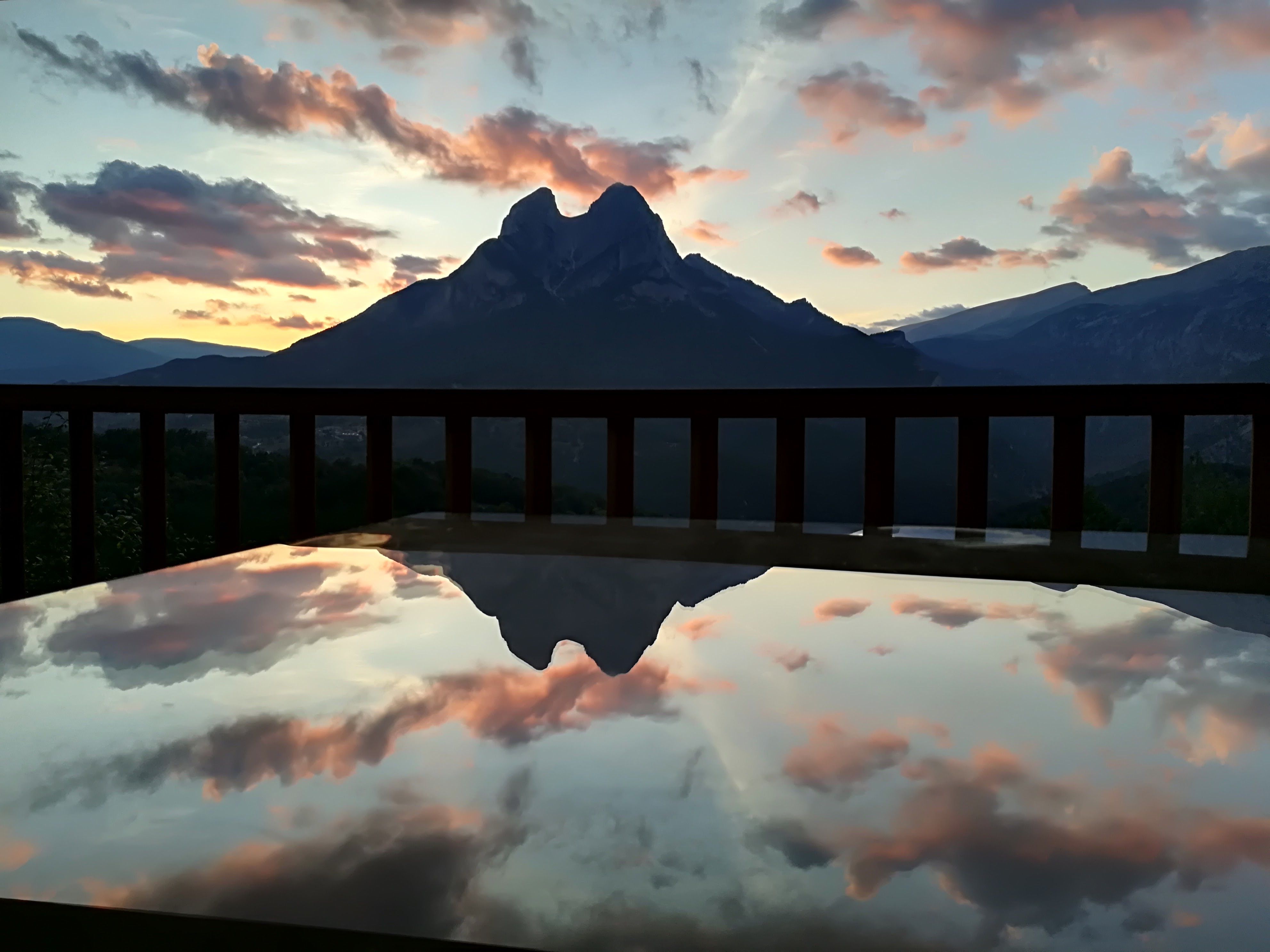 Reflexa mágic - Pedraforca, Catalunya FOTO: Mariona Buscallà
