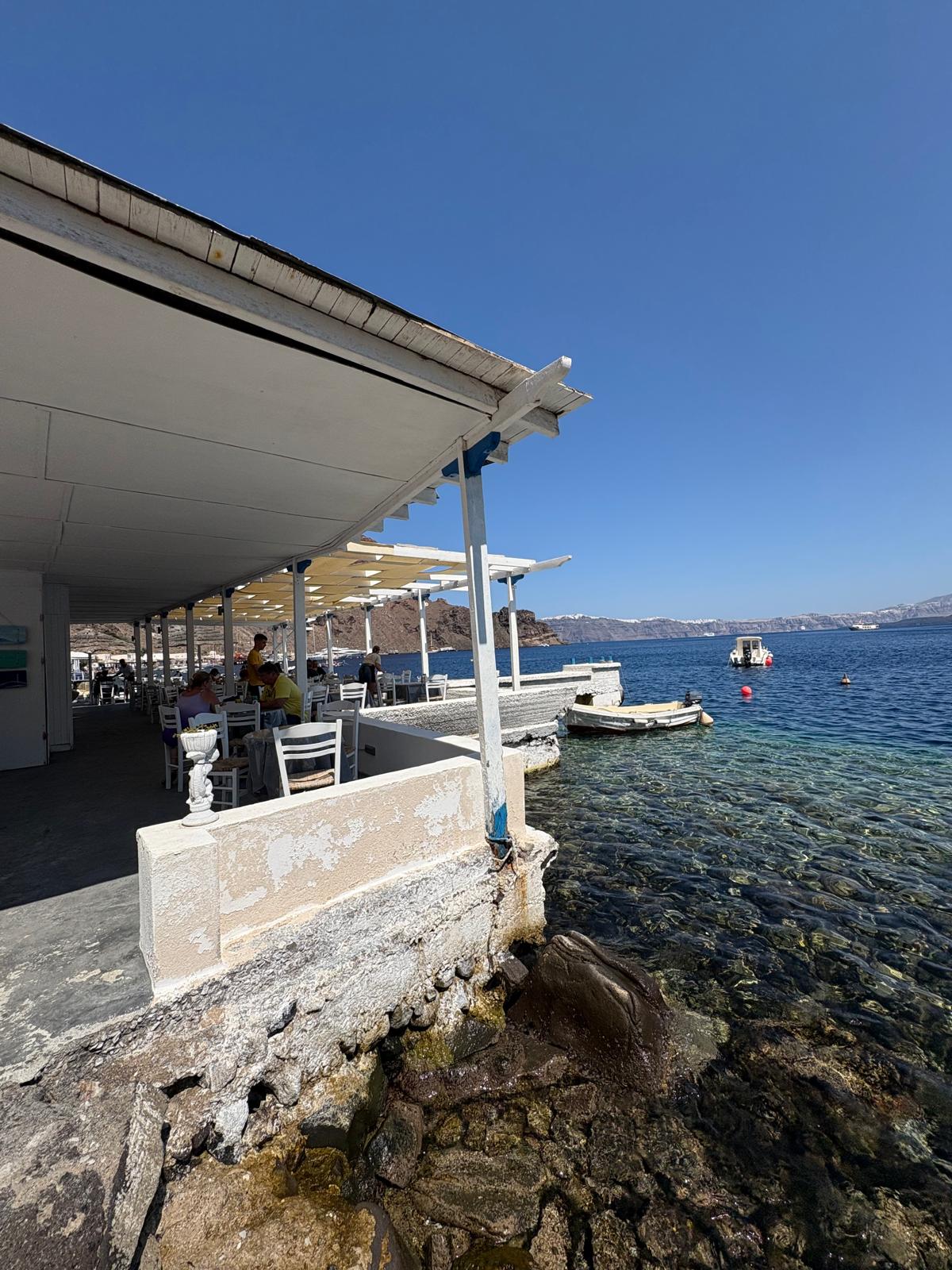 Relax vora el mar grec - Santorini, Grècia FOTO: Aleix Casas Martinez