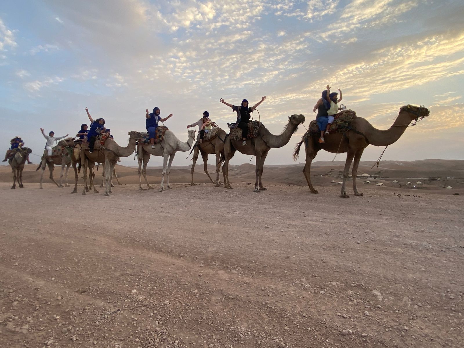 Toda la familia en camello - Desierto Marrakech FOTO: Sigrid De Rojas Vilar 