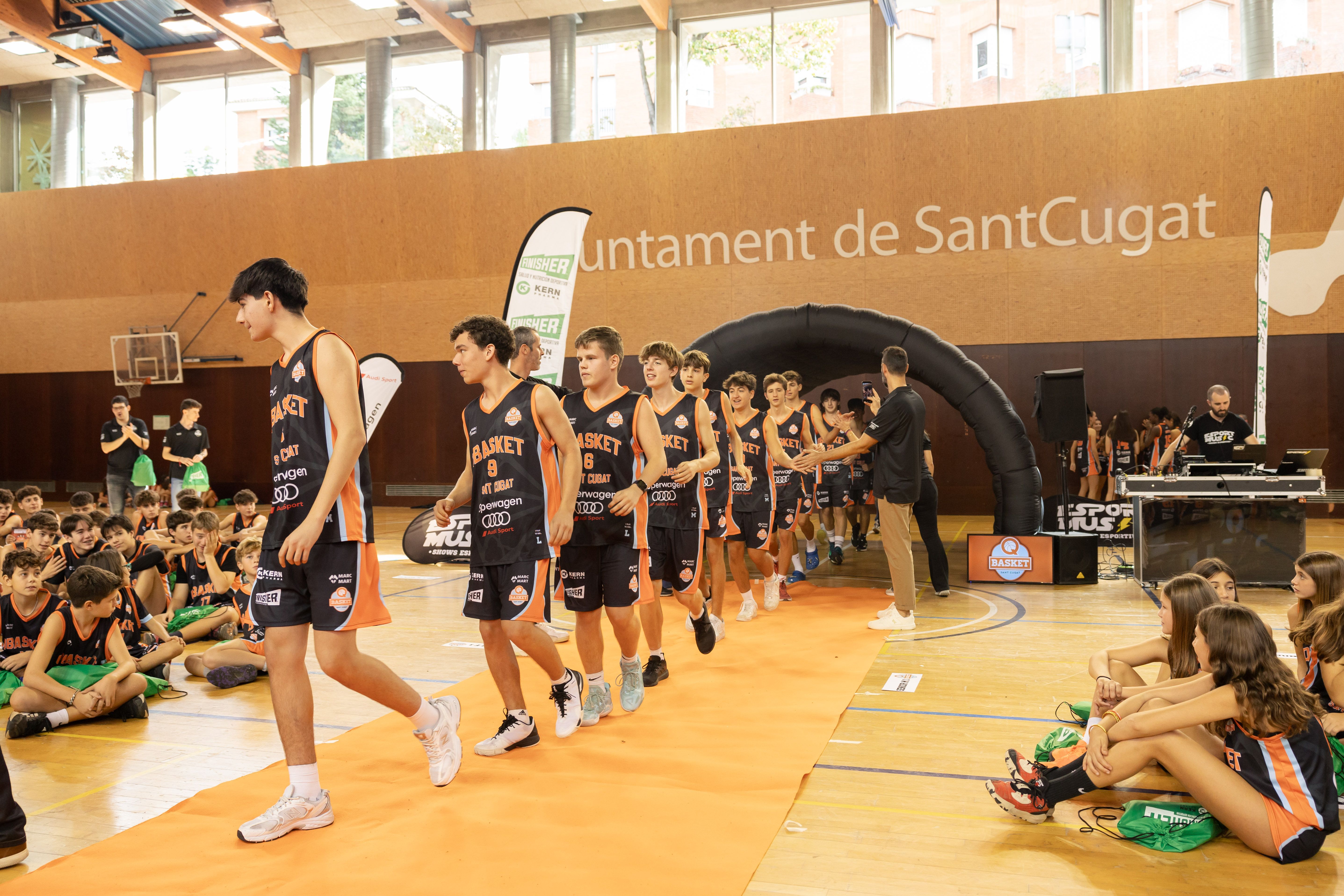 Presentació d'equips del Qbasket Sant Cugat de la temporada 2025/2026. FOTO: Arnau Padilla (TOT Sant Cugat)