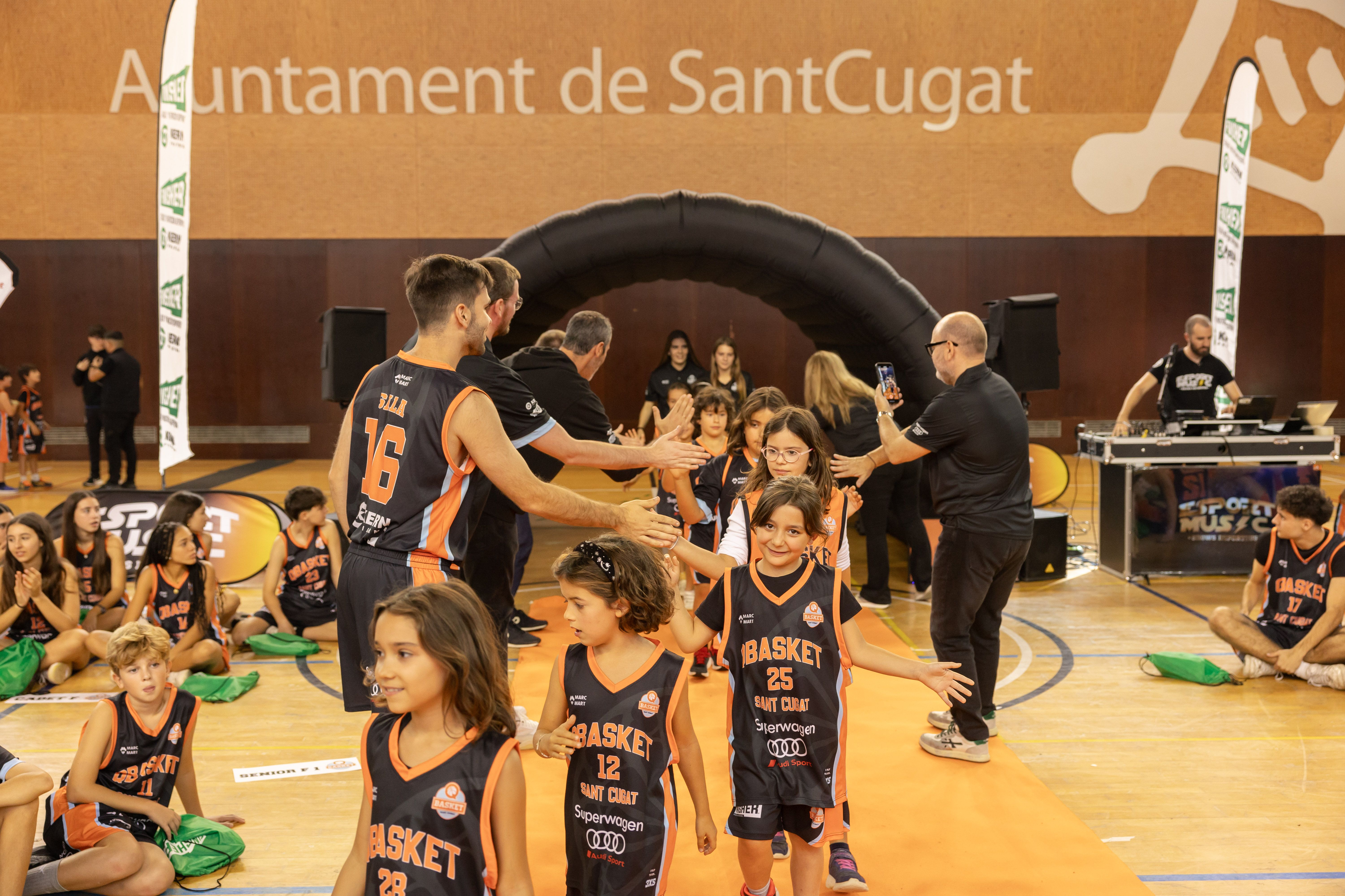 Presentació d'equips del Qbasket Sant Cugat de la temporada 2025/2026. FOTO: Arnau Padilla (TOT Sant Cugat)