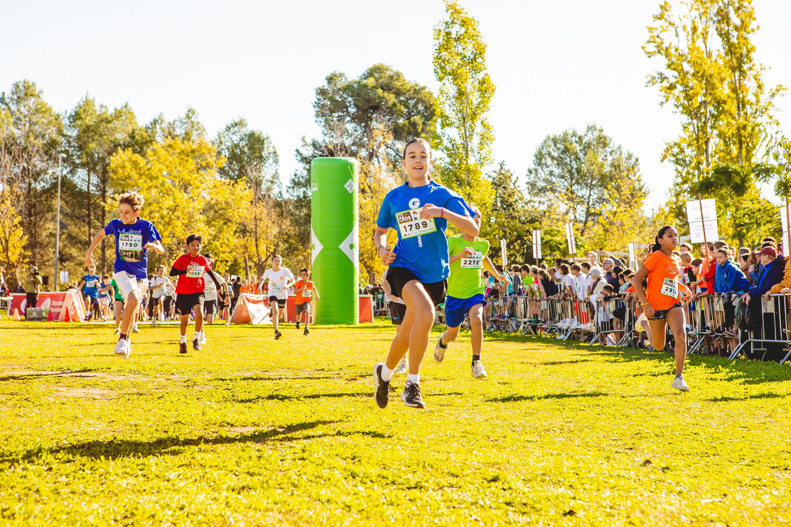 Sant Cugat celebra el 27è Cros Ciutat de Sant Cugat amb uns 4.000 participants FOTO: Joana Arribas (TOT Sant Cugat)