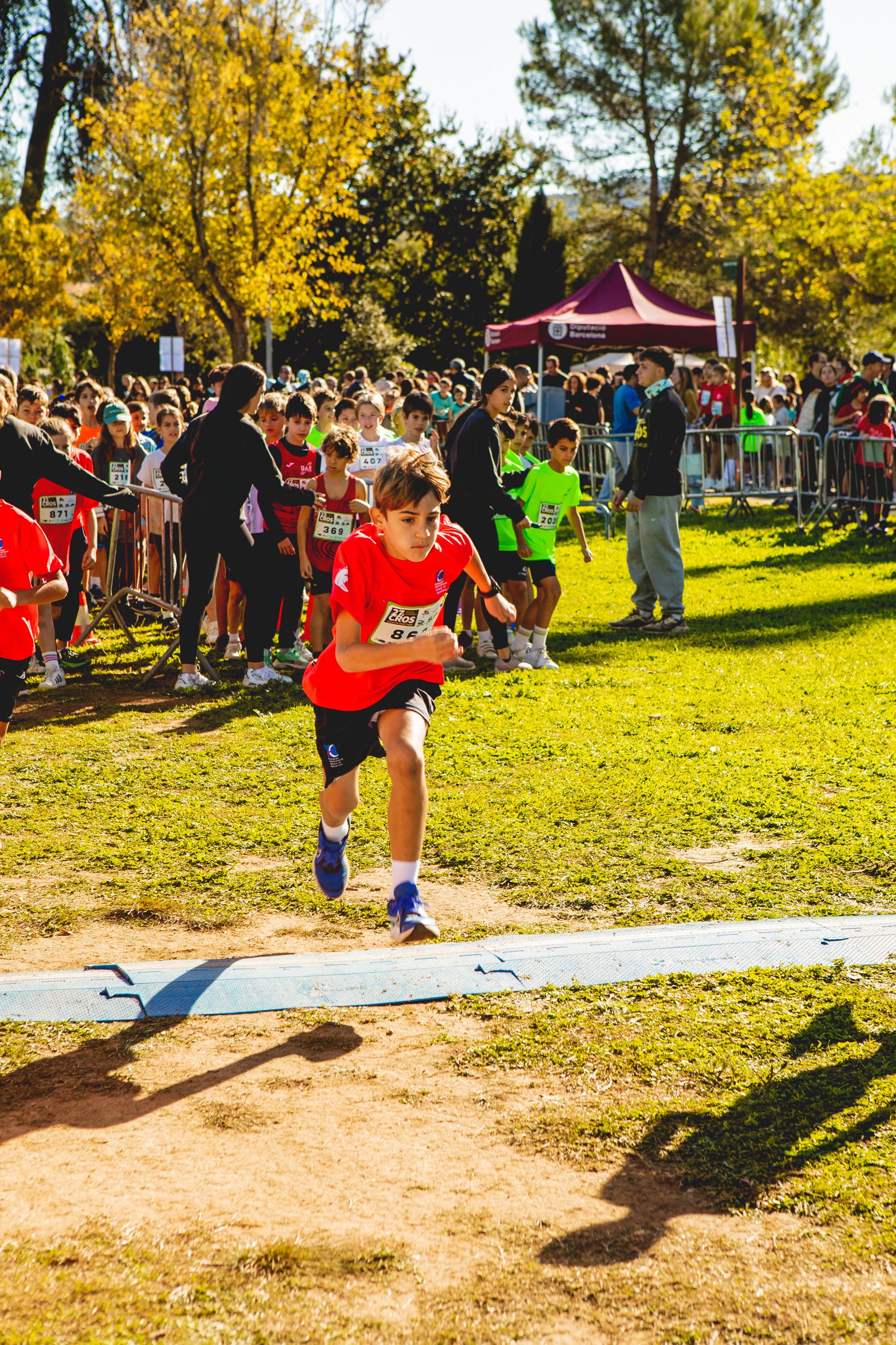 Sant Cugat celebra el 27è Cros Ciutat de Sant Cugat amb uns 4.000 participants FOTO: Joana Arribas (TOT Sant Cugat)