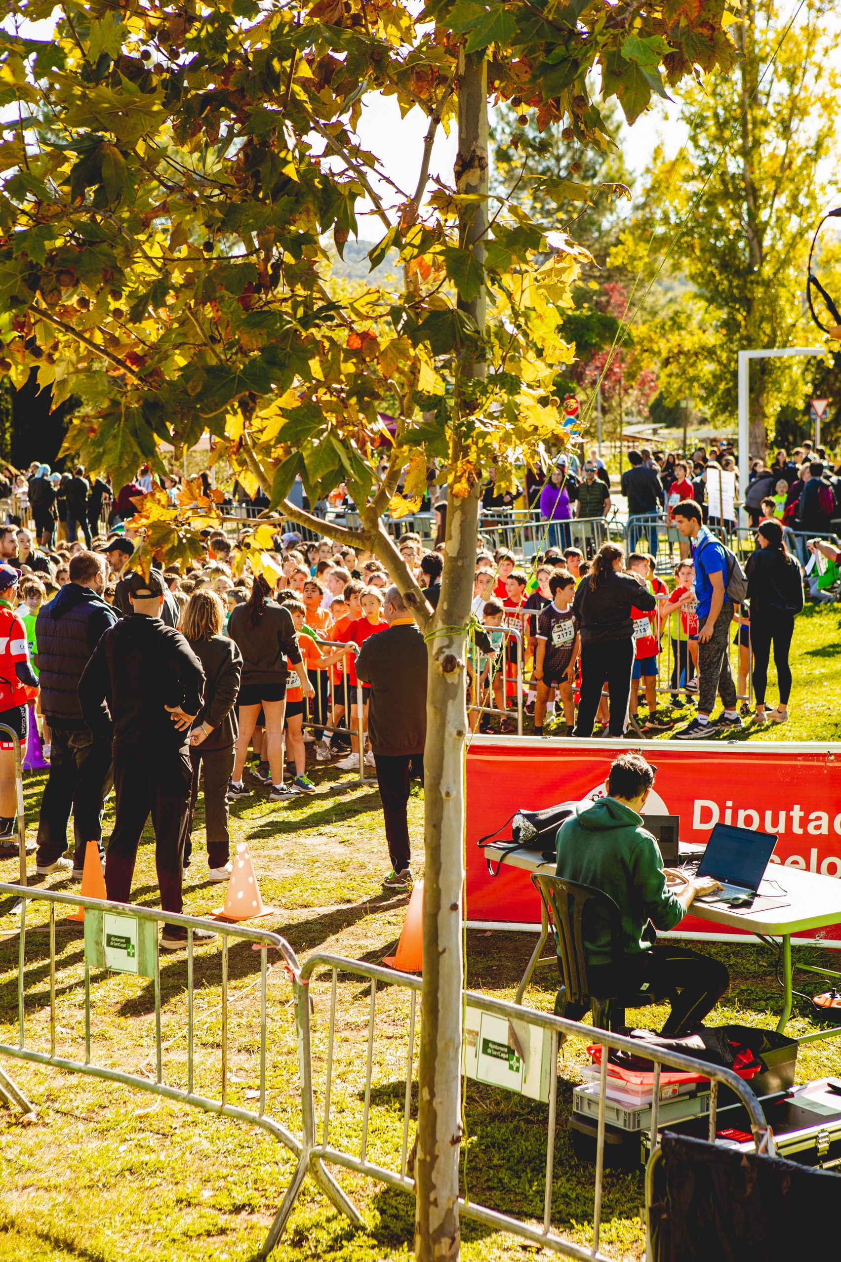 Sant Cugat celebra el 27è Cros Ciutat de Sant Cugat amb uns 4.000 participants FOTO: Joana Arribas (TOT Sant Cugat)