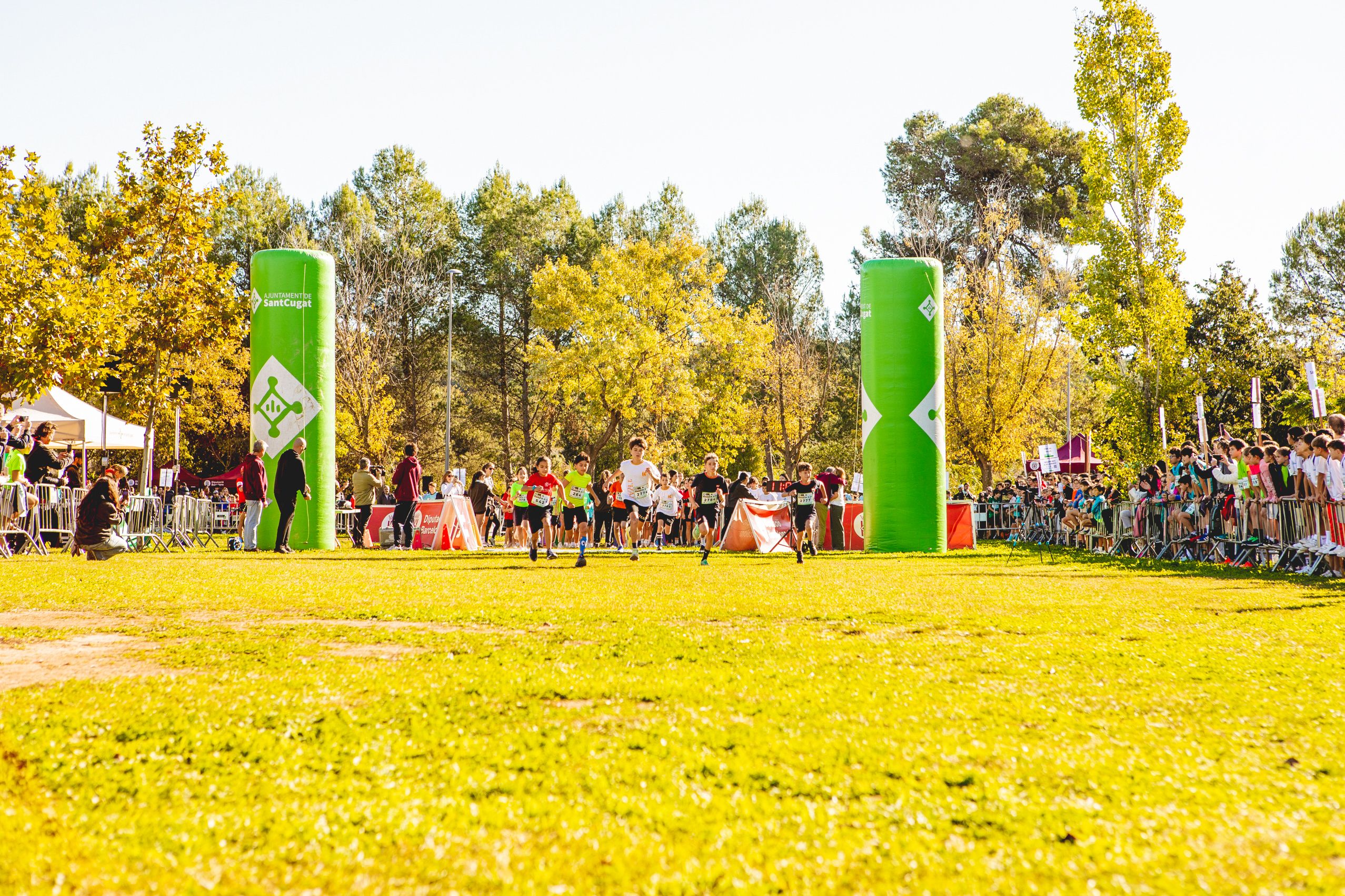 Sant Cugat celebra el 27è Cros Ciutat de Sant Cugat amb uns 4.000 participants FOTO: Joana Arribas (TOT Sant Cugat)