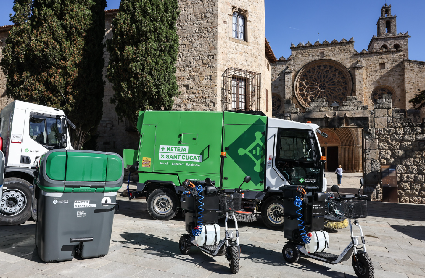 Nova maquinària del servei de neteja i recollida de residus FOTO: Ajuntament de Sant Cugat