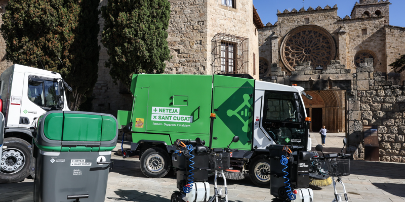 Nova maquinària del servei de neteja i recollida de residus FOTO: Ajuntament de Sant Cugat