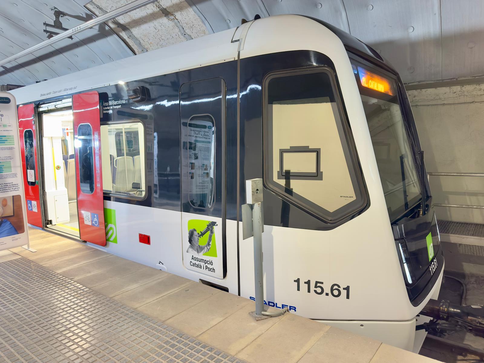 El tren amb el nom d’Assumpció Català i Poch. FOTO: FGC