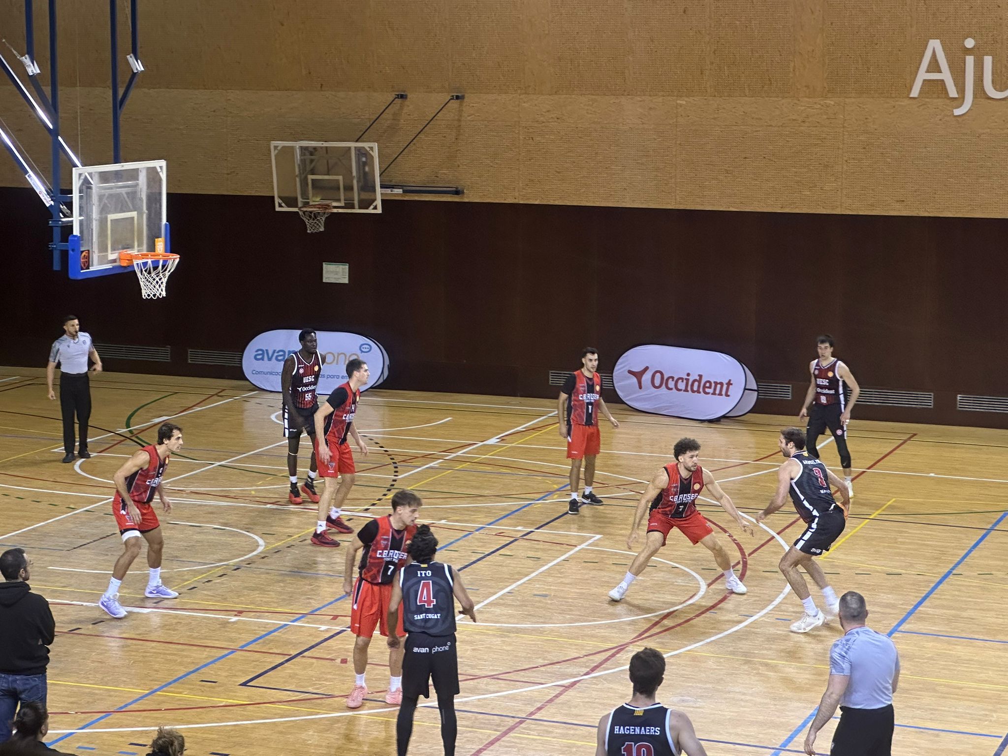 La UESC s’imposa al C.B Roser en un final d’infart i un partit d’alts i baixos. FOTO: Lluna Fabregat