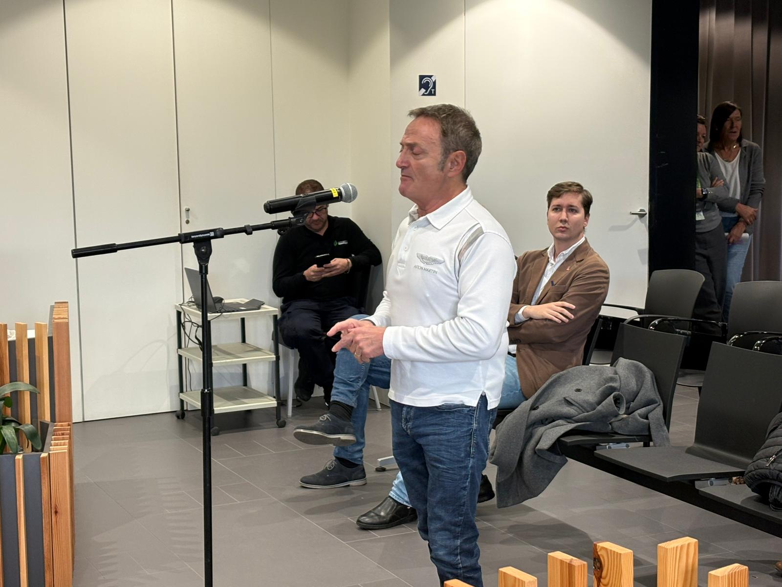 Un veï de Sant Cugat en l'audiència pública del mes de novembre. FOTO: TOT Sant Cugat