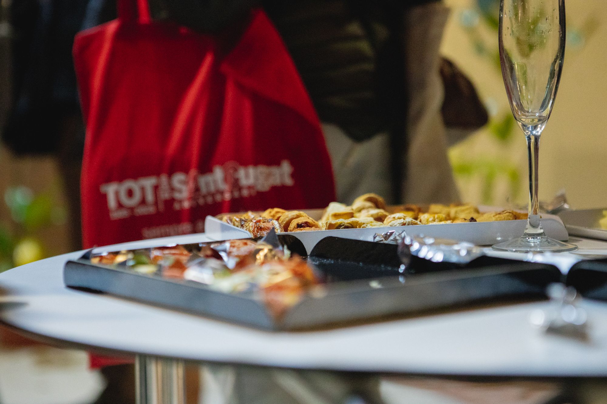 Refrigeri a càrrec de la Teca Sàbat a l'acte  institucional dels 40 anys del TOT Sant Cugat. FOTO: Joana Arribas (TOT Sant Cugat)