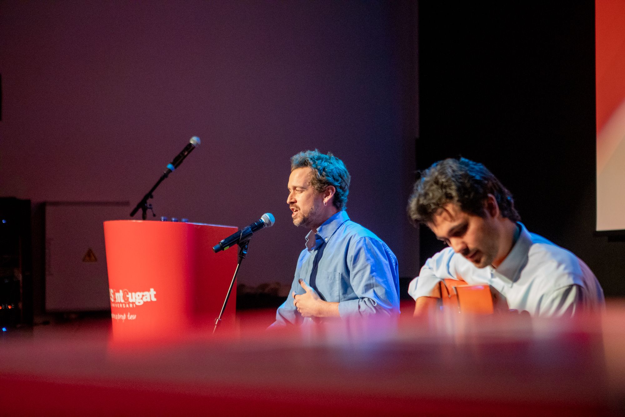 Actuació de Pere Martínez i Pau Doménech. FOTO: Joana Arribas (TOT Sant Cugat)
