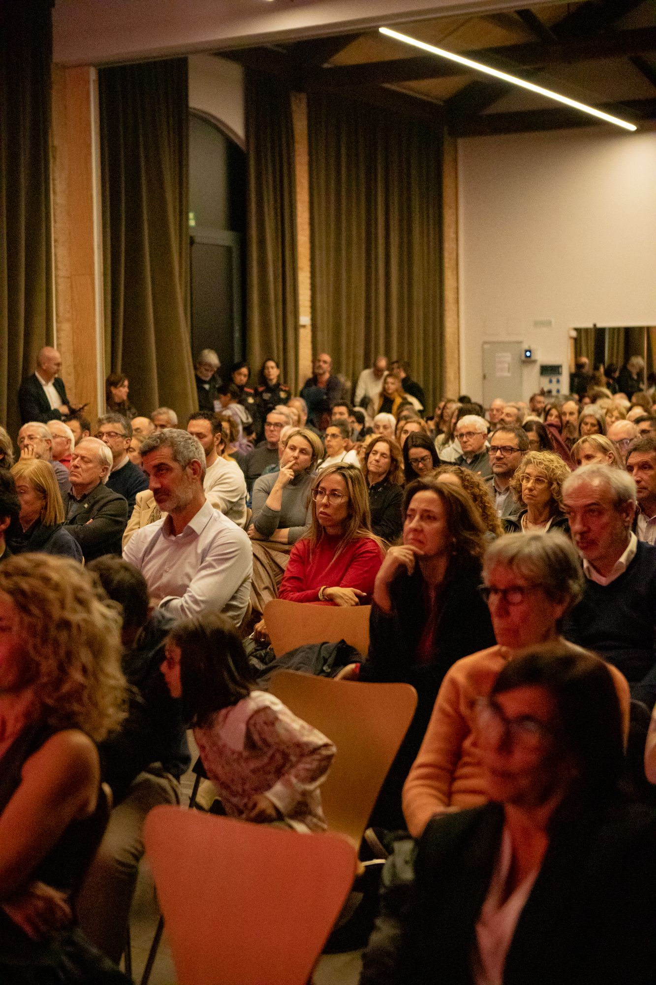 Taula rodona de l'acte institucional dels 40 anys del TOT Sant Cugat. FOTO: Joana Arribas (TOT Sant Cugat)