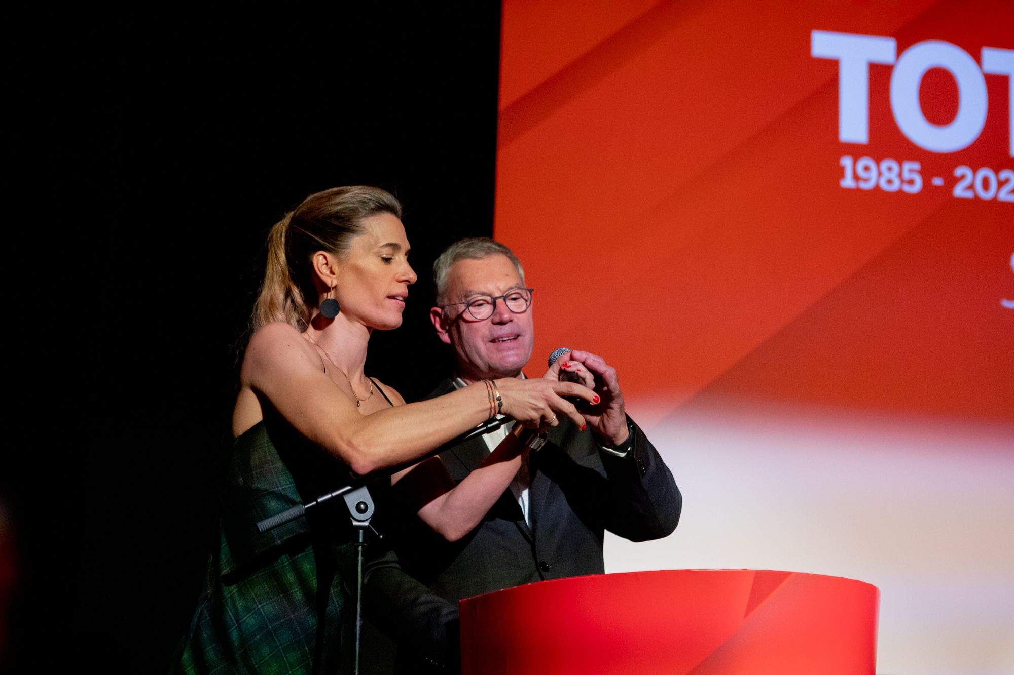 La directora del TOT Sant Cugat, Laura Grau i el president de Totmedia, Ramon Grau. FOTO: Joana Arribas (TOT Sant Cugat)