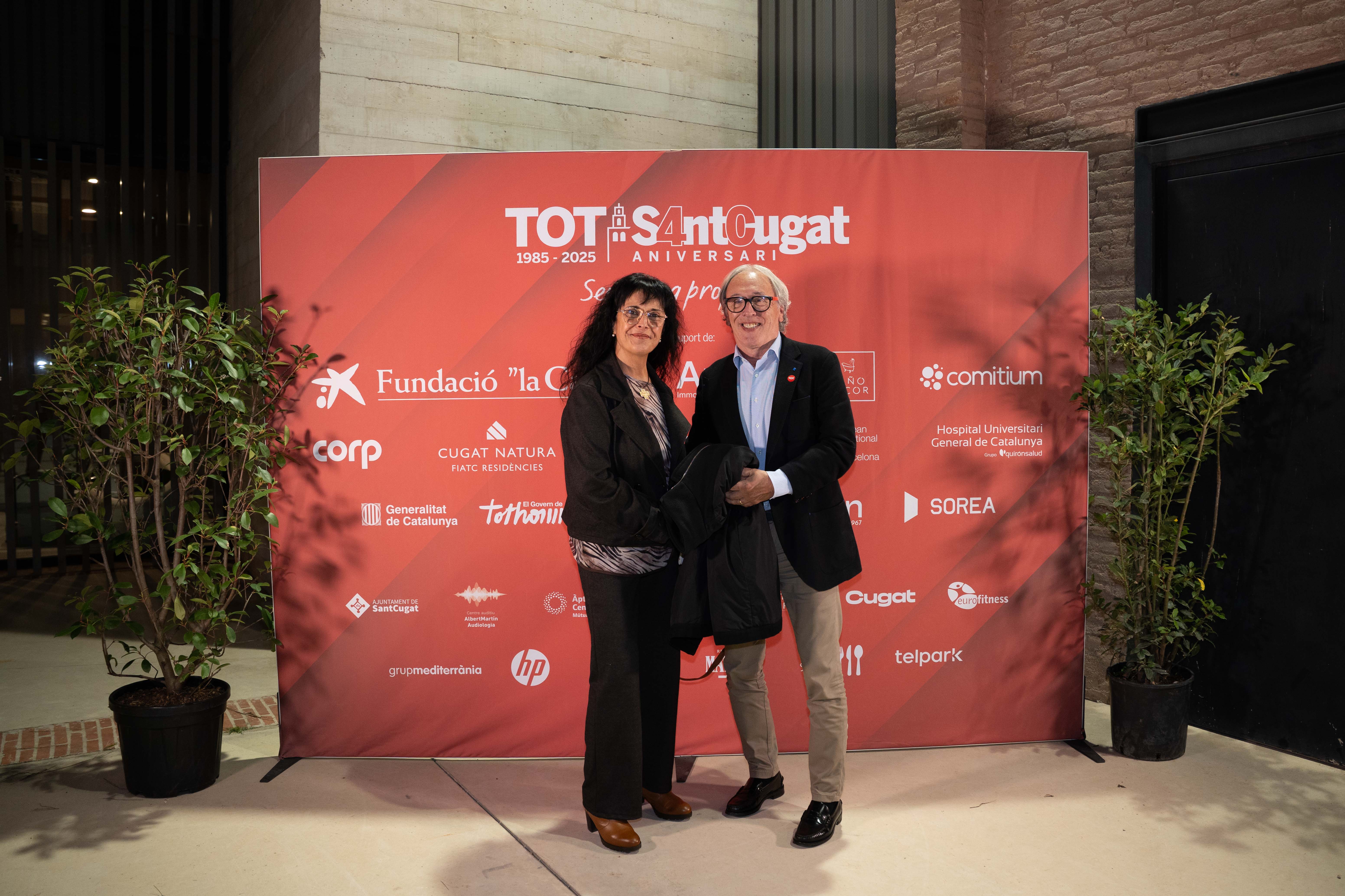 Photocall de l'acte institucional dels 40 anys del TOT Sant Cugat FOTO: Carmen de Olazabal (TOT Sant Cugat)