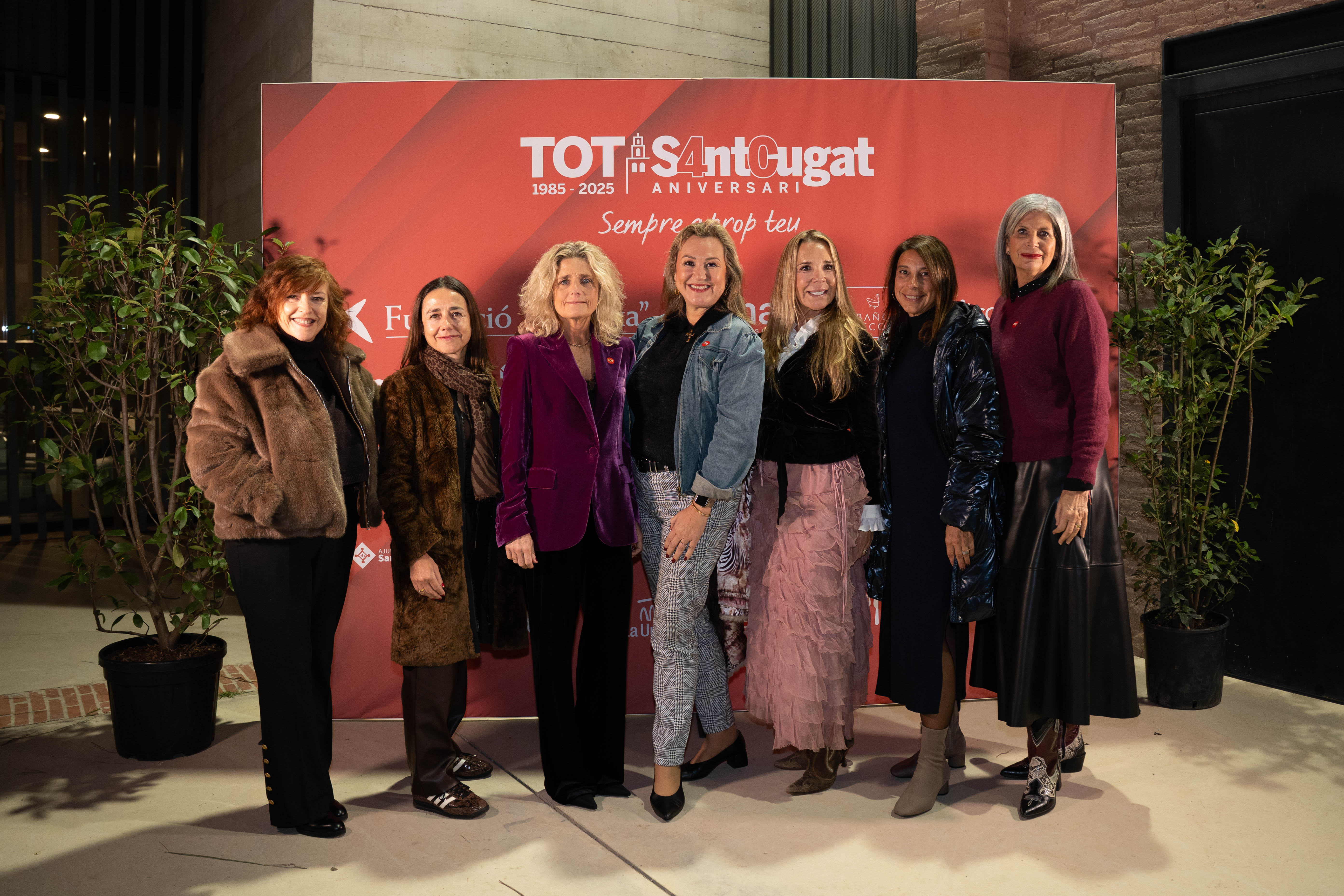 Photocall de l'acte institucional dels 40 anys del TOT Sant Cugat FOTO: Carmen de Olazabal (TOT Sant Cugat)