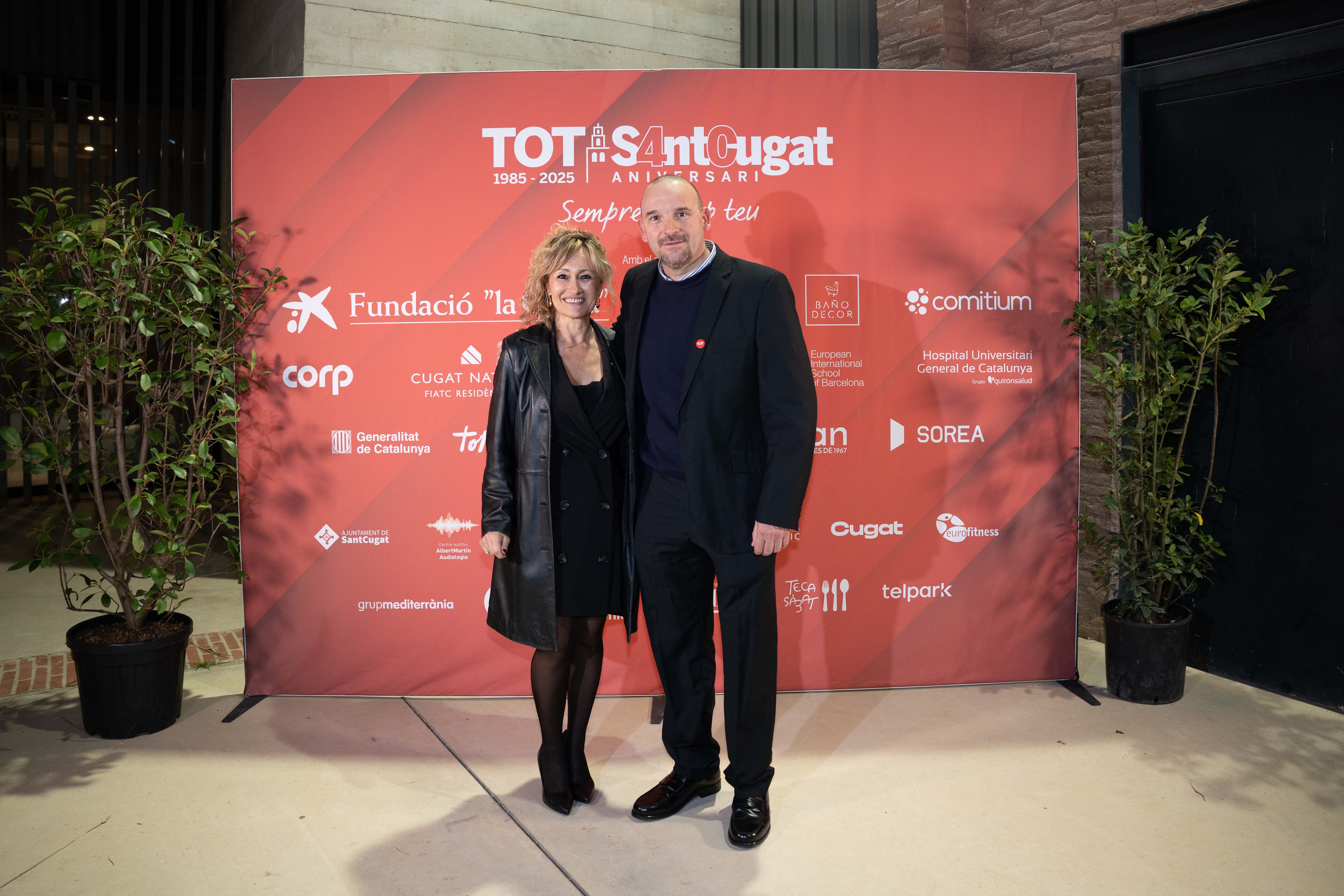 Photocall de l'acte institucional dels 40 anys del TOT Sant Cugat FOTO: Carmen de Olazabal (TOT Sant Cugat)