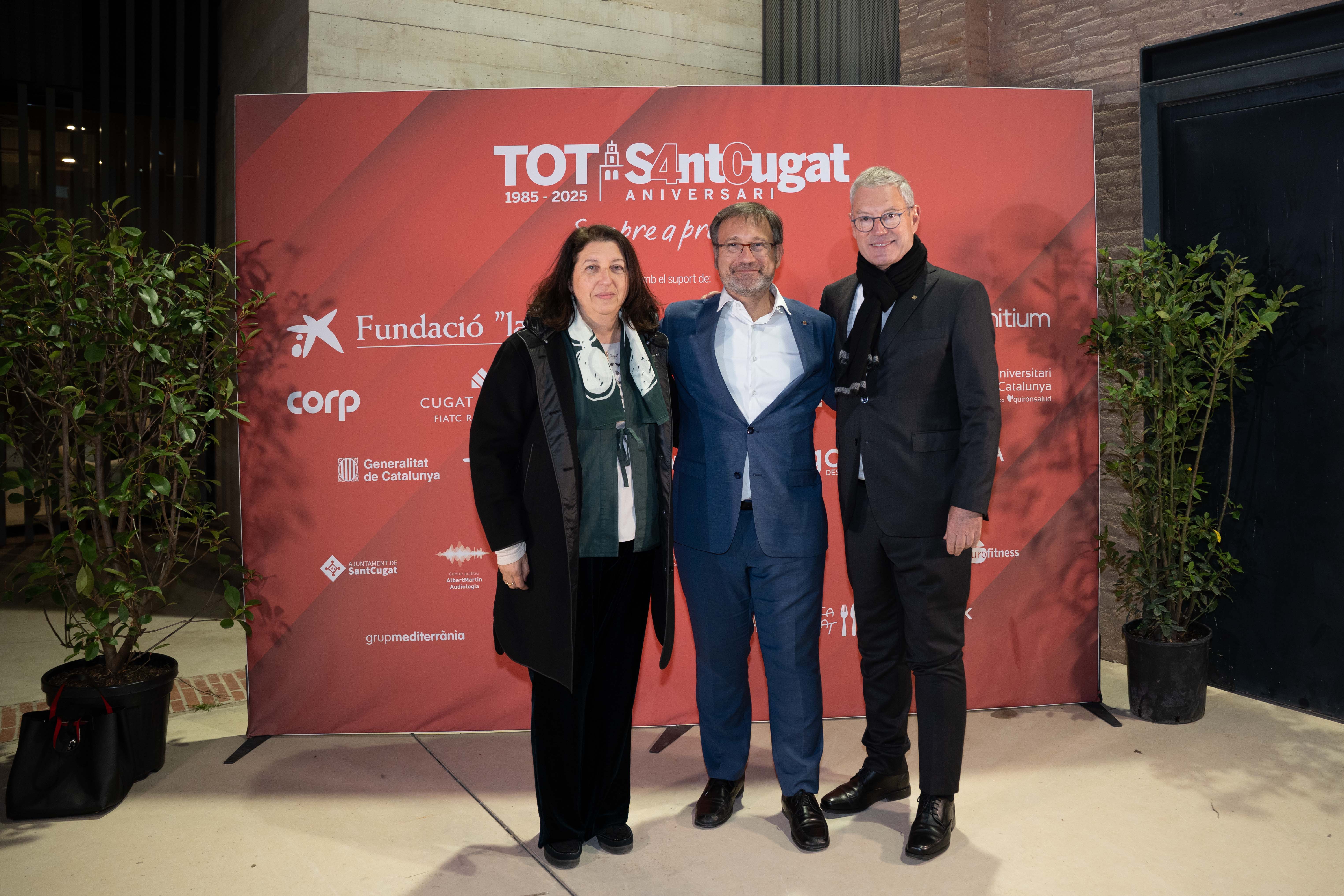 Photocall de l'acte institucional dels 40 anys del TOT Sant Cugat FOTO: Carmen de Olazabal (TOT Sant Cugat)