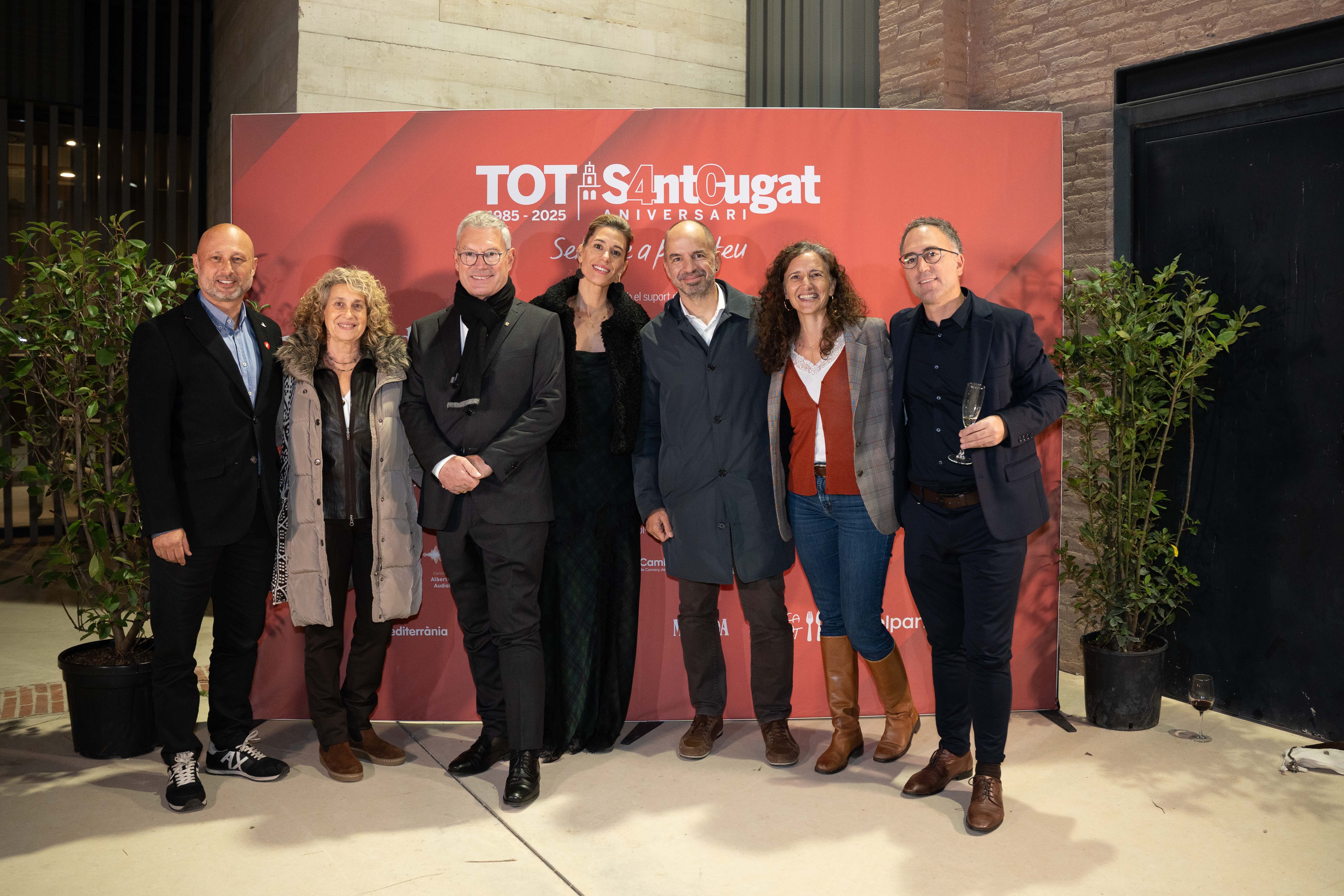 Photocall de l'acte institucional dels 40 anys del TOT Sant Cugat FOTO: Carmen de Olazabal (TOT Sant Cugat)