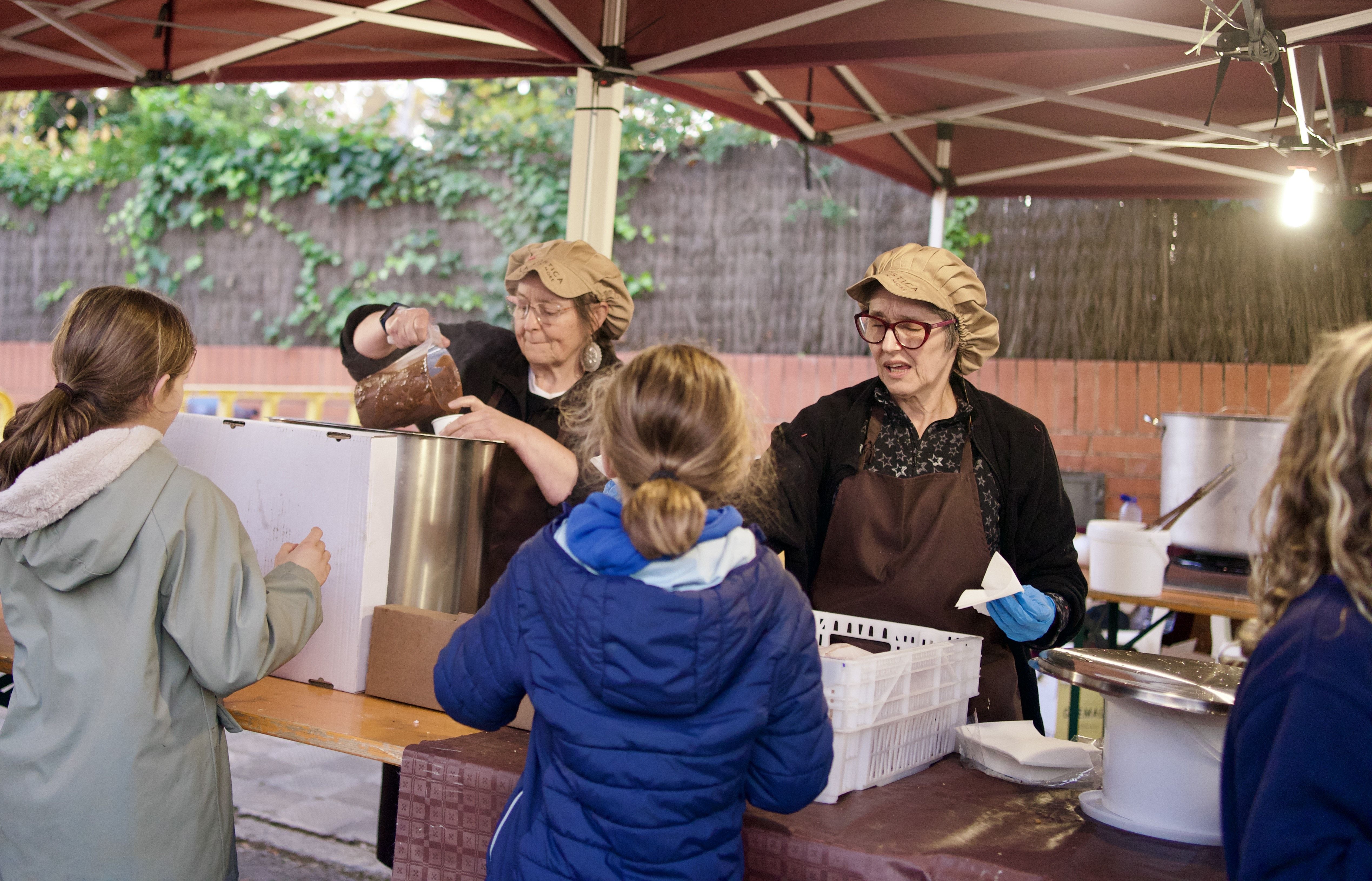 Encesa de llums de Nadal a Valldoreix 2025. FOTO: Mireia Comas (TOT Sant Cugat)