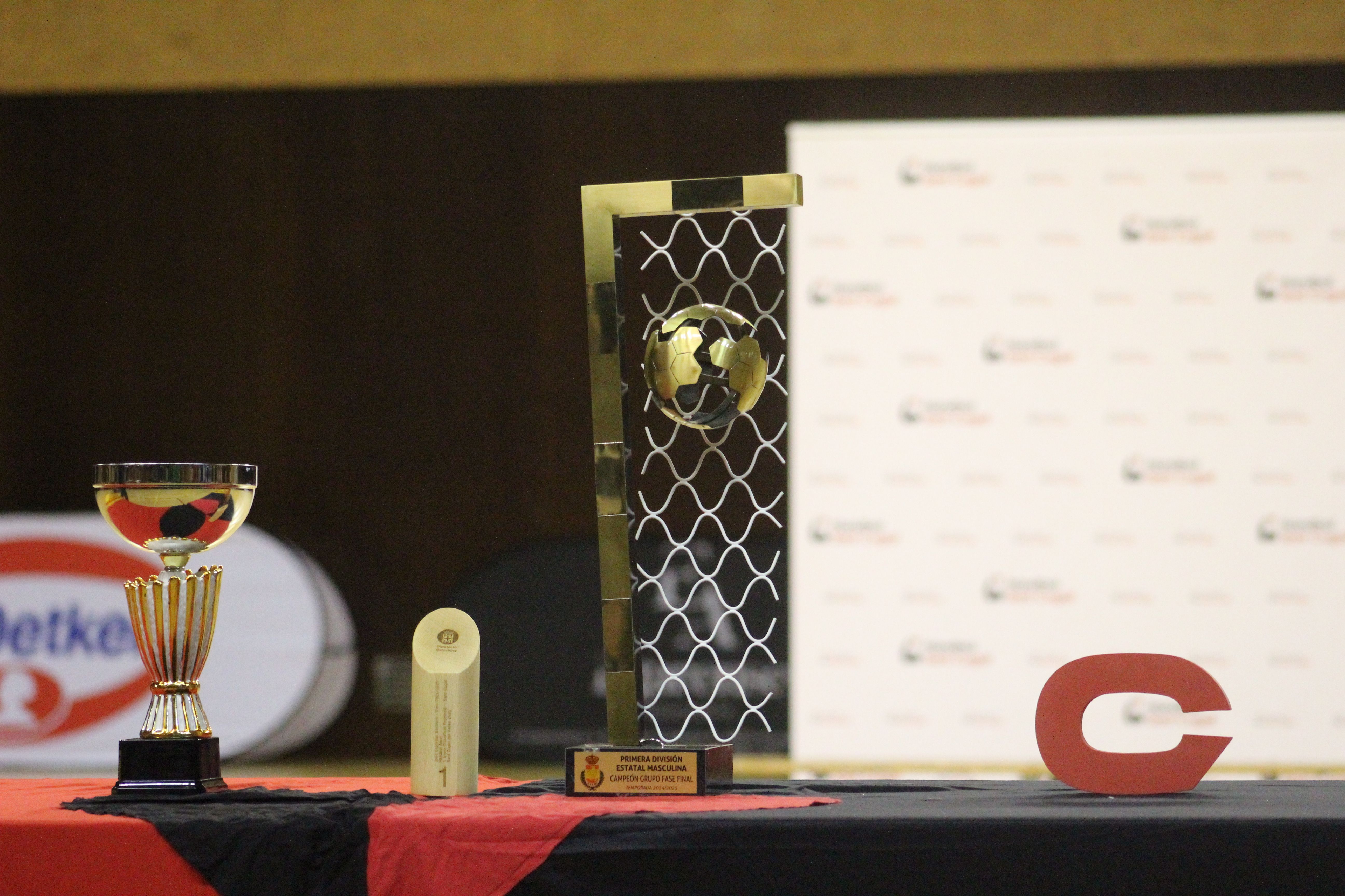 Presentació d'equips del Club Handbol Sant Cugat. FOTO: Handbol Sant Cugat