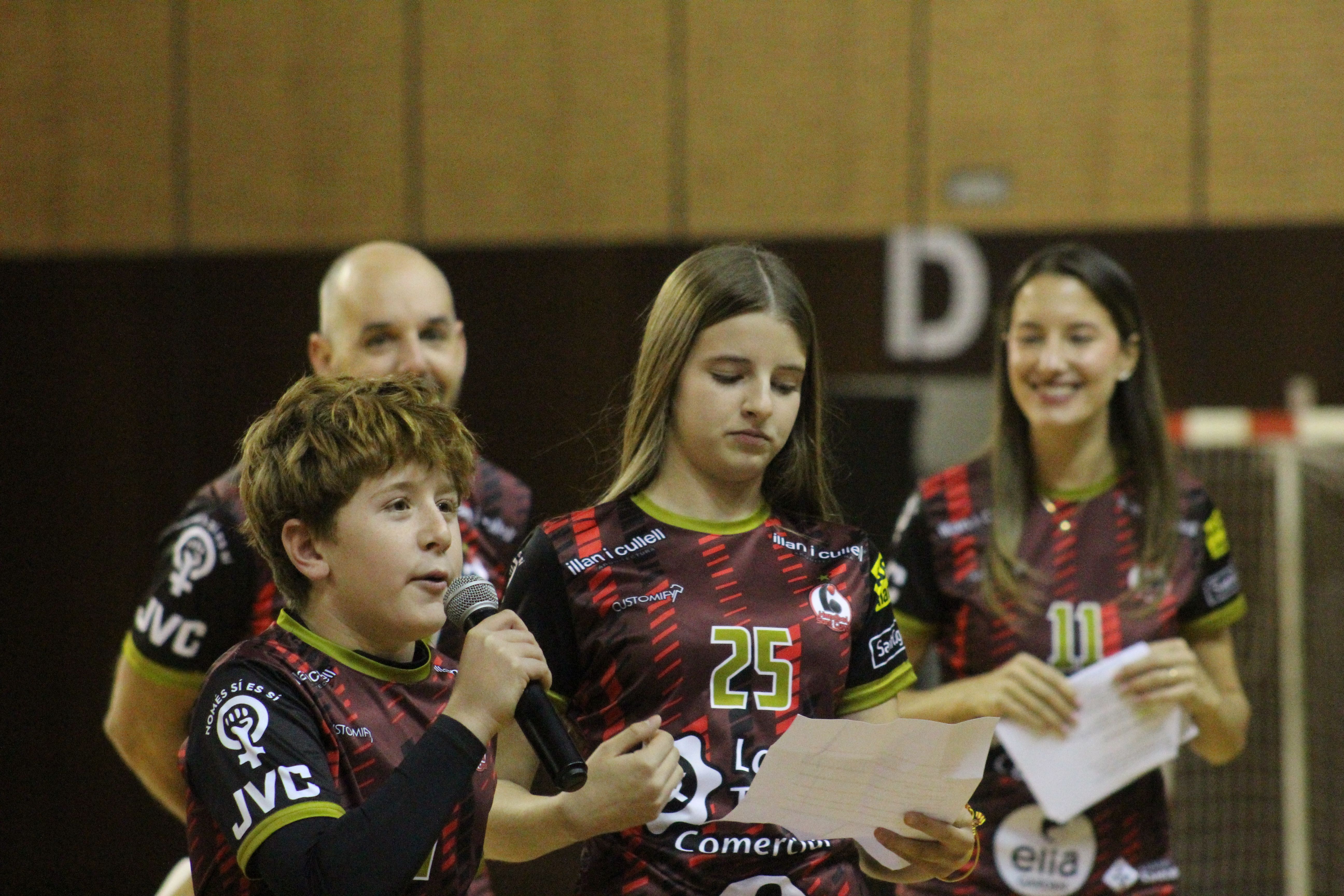 Presentació d'equips del Club Handbol Sant Cugat. FOTO: Handbol Sant Cugat