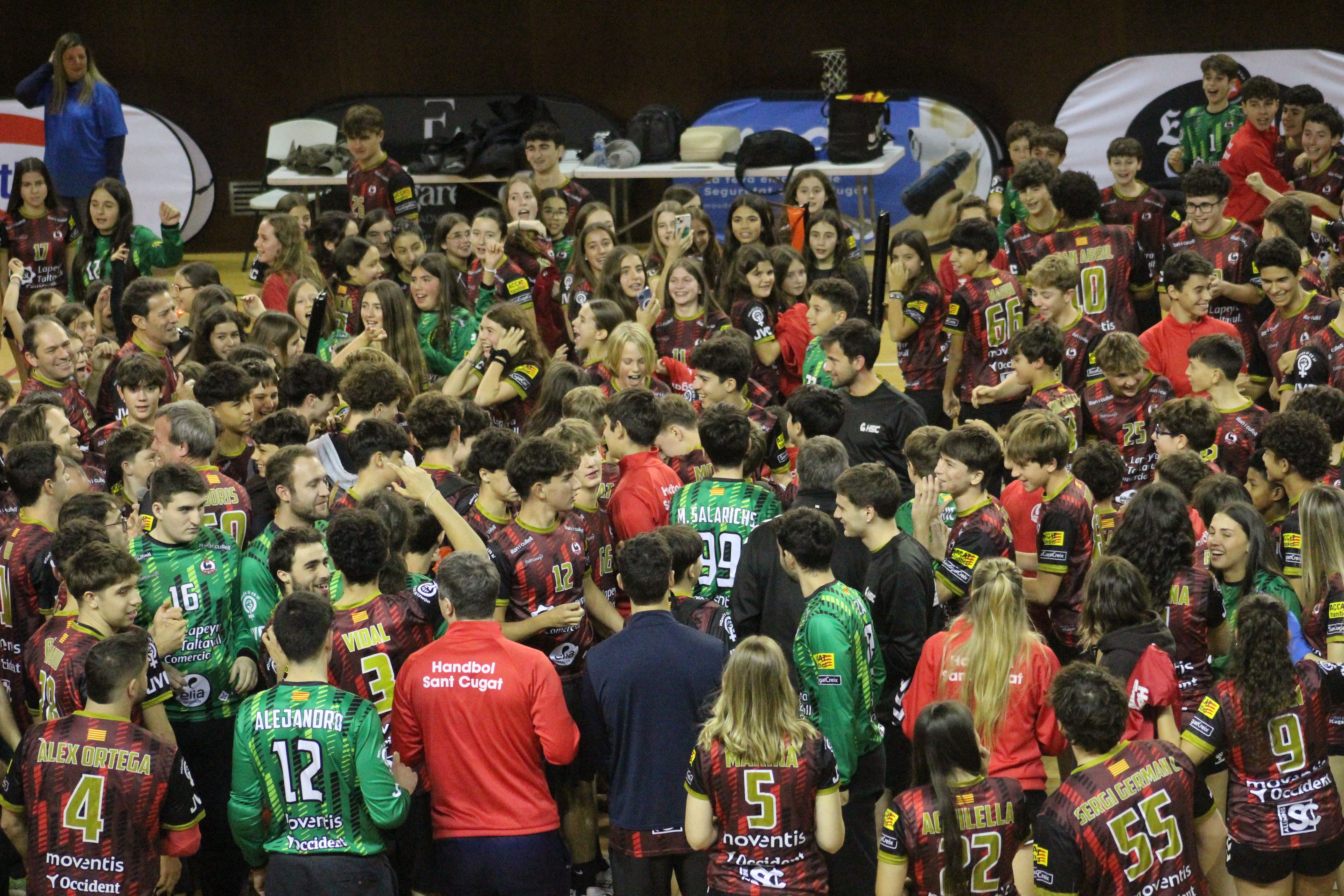 Presentació d'equips del Club Handbol Sant Cugat. FOTO: Handbol Sant Cugat