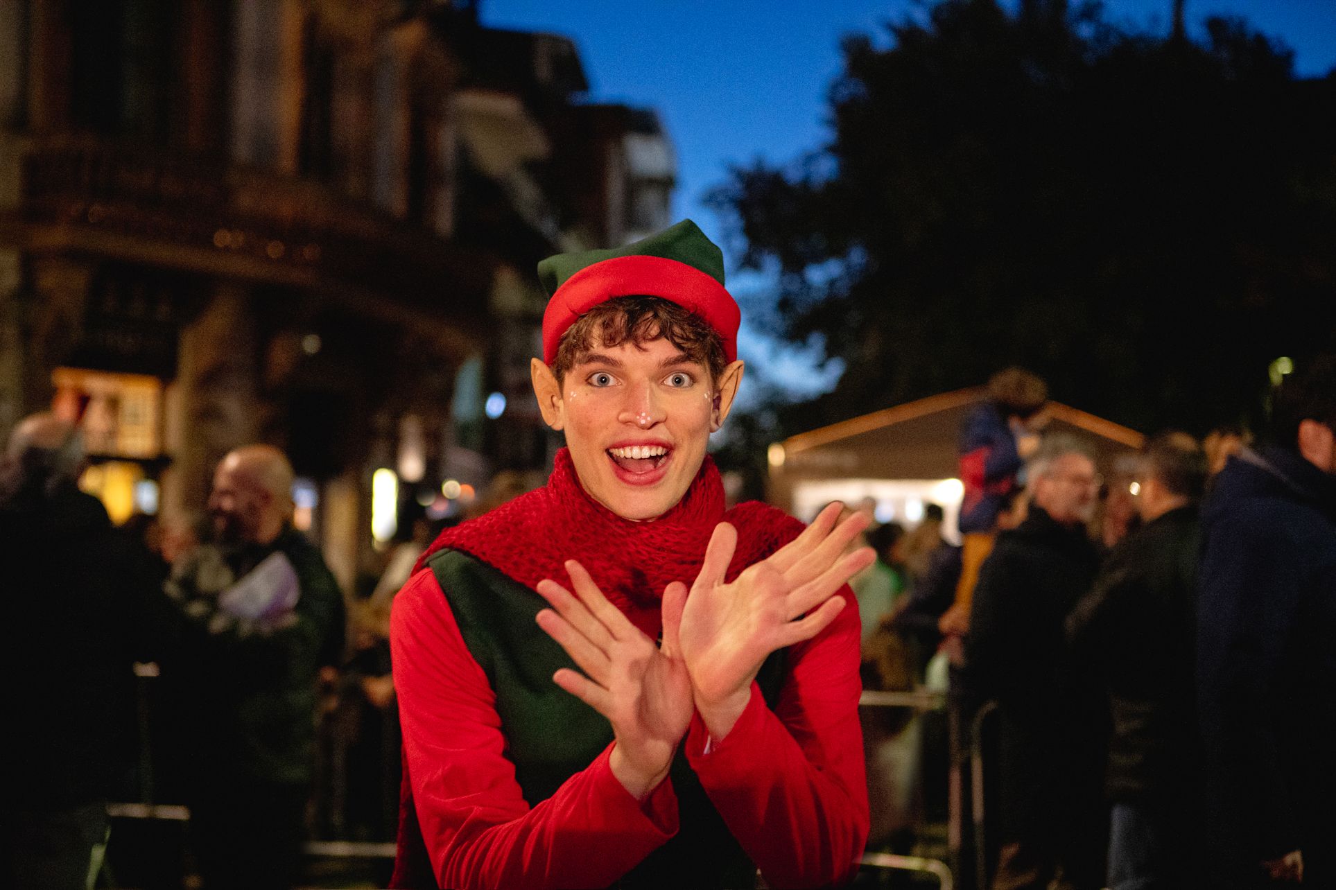 El Cugatet, el follet de Nadal de Sant Cugat Comerç, en l'Encesa de llums de Nadal FOTO: Joana Arribas (TOT Sant Cugat)