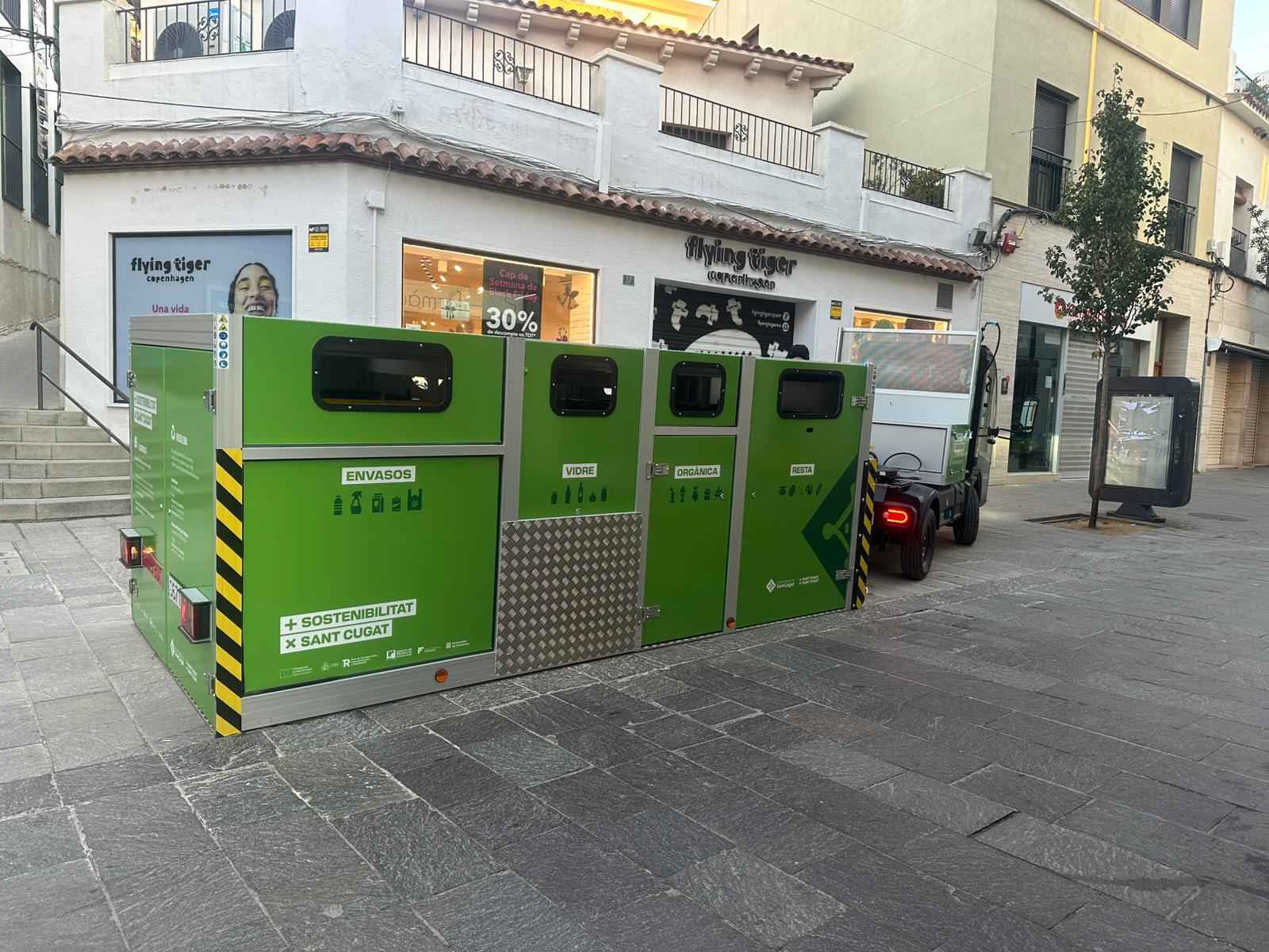 La nova plataforma de contenidors al carrer de Santiago Rusiñol FOTO: TOT Sant Cugat