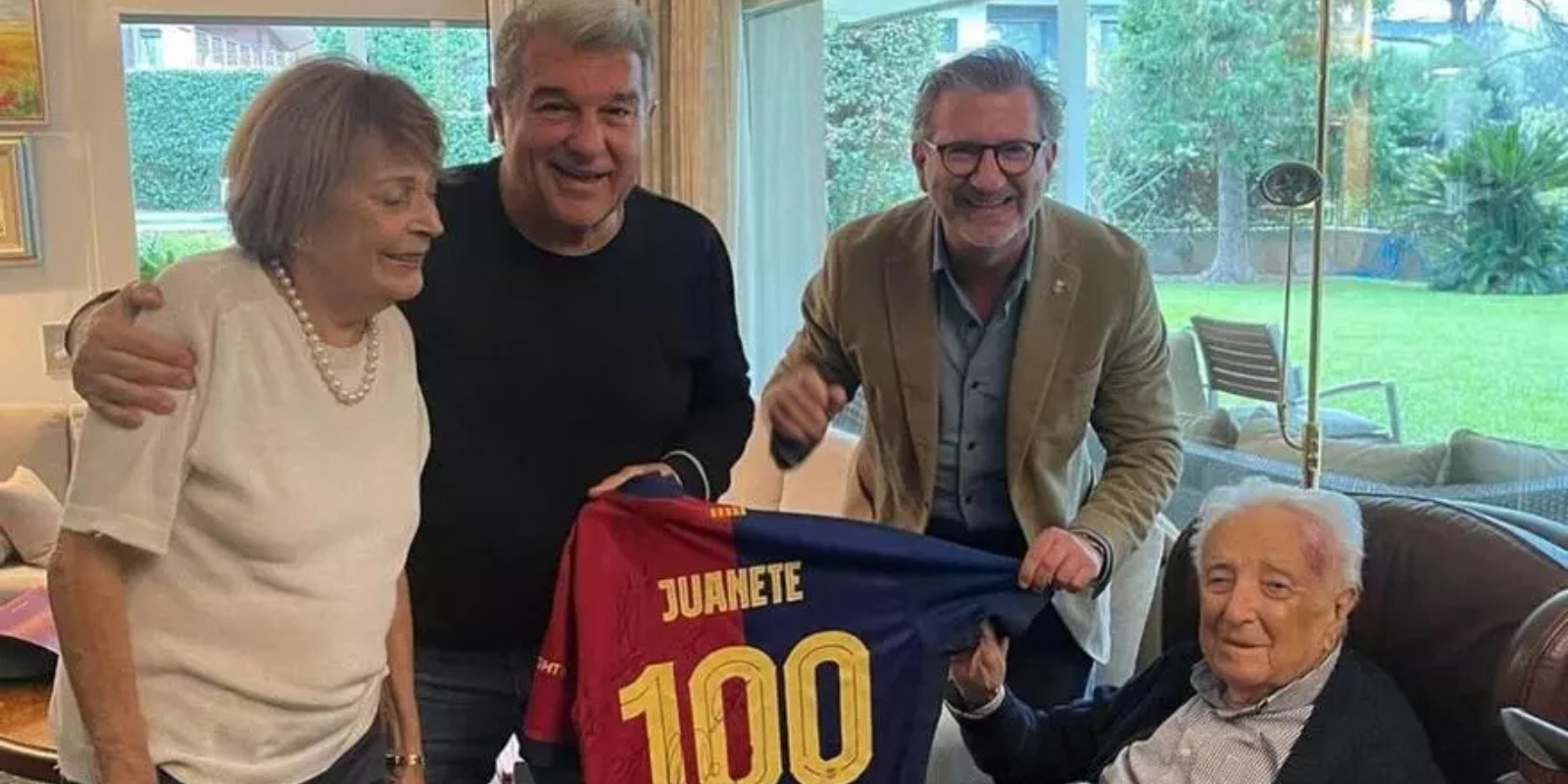 Juan Echevarría a la dreta amb Josep Maria Vallès, Joan Laporta i la dona d'Echevarría. FOTO: @josepmvalles