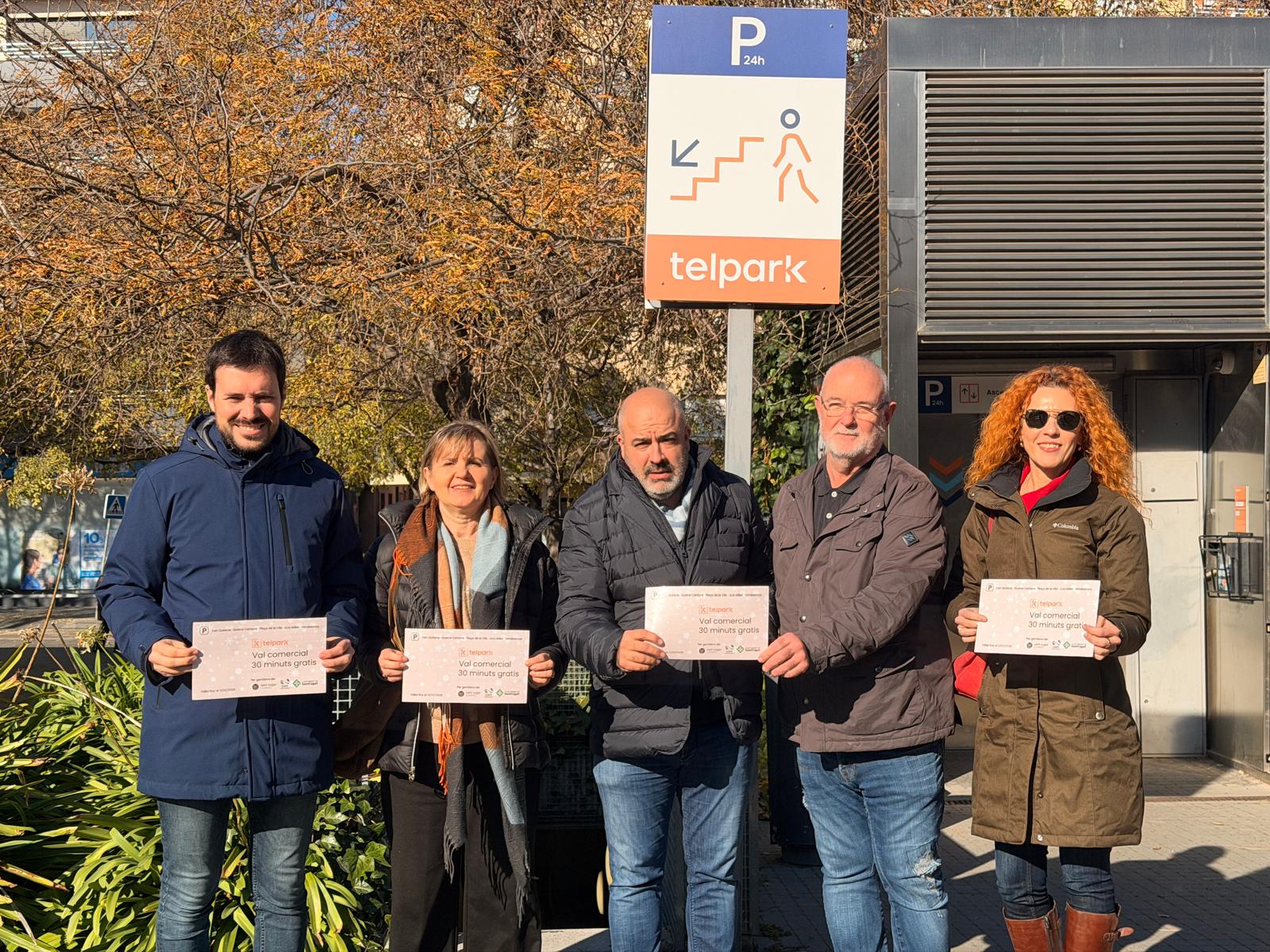 Els vals comercials sumen un total de 60.000 minuts d’estacionament gratuït. FOTO: Cedida